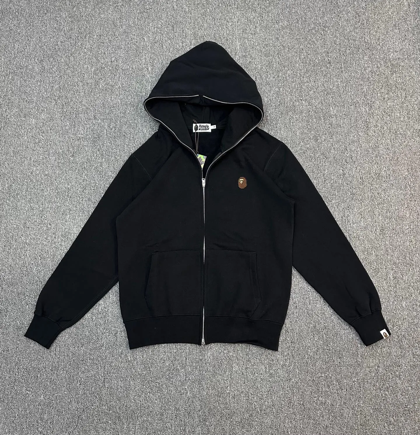 💰380 XX212 BAPE A BATHING APE FW24 Ape Man Classic Embroidered Ape Man Badge ZP Open Version 1:1 Customized Fabric Couple Style: S—XXL [Black Gray]