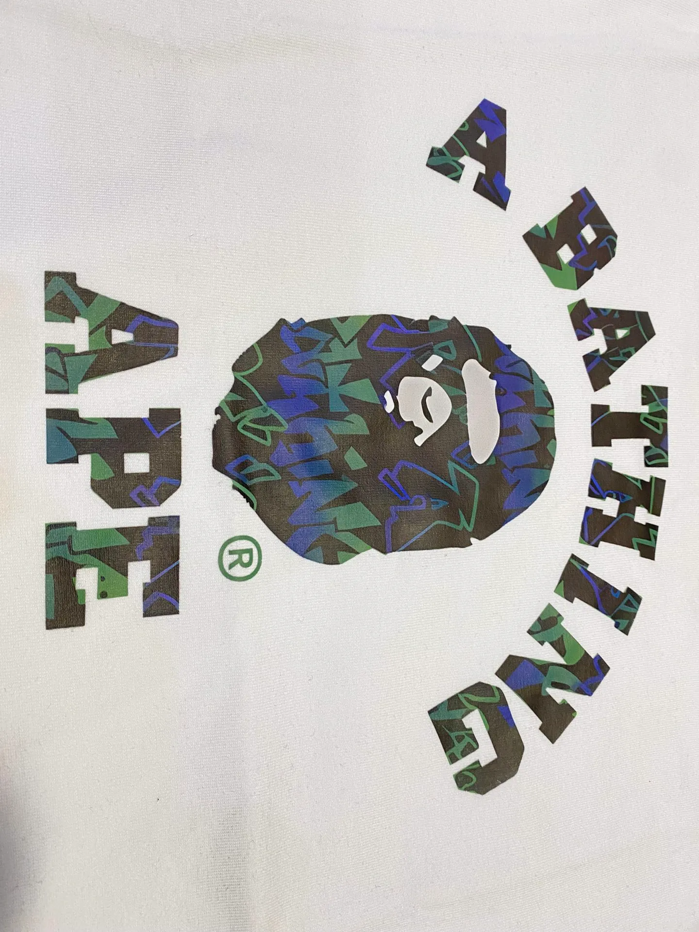 SC124#p110💰 (top version) BAPE ape head letter printed short-sleeved T-shirt Made of 260 grams of high-quality high-weave pure cotton fabric, double yarn combed, soft and non-pilling, imported environmentally friendly printing glue, bright and three-dimensional pattern, quality 💥Same style for men and women, the upper body is fashionable Color: black white Size: S M L XL XXL
