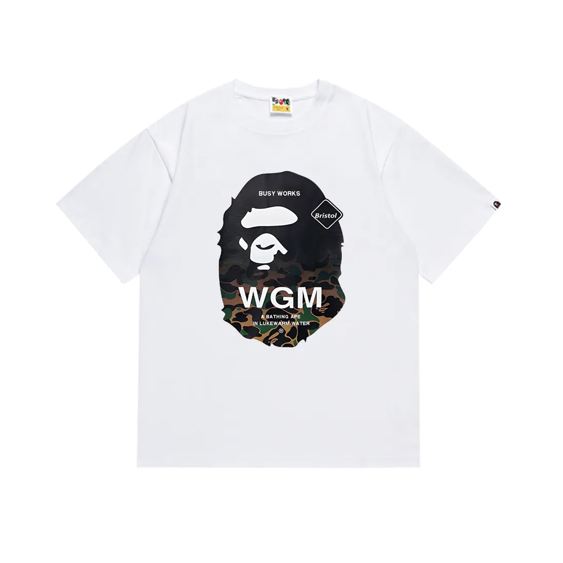 P110 SC009# (top version) BAPE ape head printed short-sleeved T-shirt Japanese trendy brand for men. Made of 260 grams of high-quality high-weave pure cotton fabric. Double yarn combed. The texture is soft and non-pilling. Imported environmentally friendly printing glue. The pattern is bright and three-dimensional. Quality💥Same style for men and women. The upper body is trendy. Color: black and white. Size: S M L XL XXL