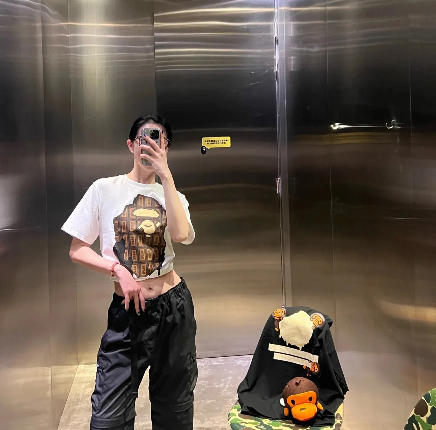 P110 001178 A BATHING APE BAPE SS23 Valentine's Day limited chocolate ape print round neck short-sleeved T-shirt, same style for men and women, size smlxlxxl, black and white