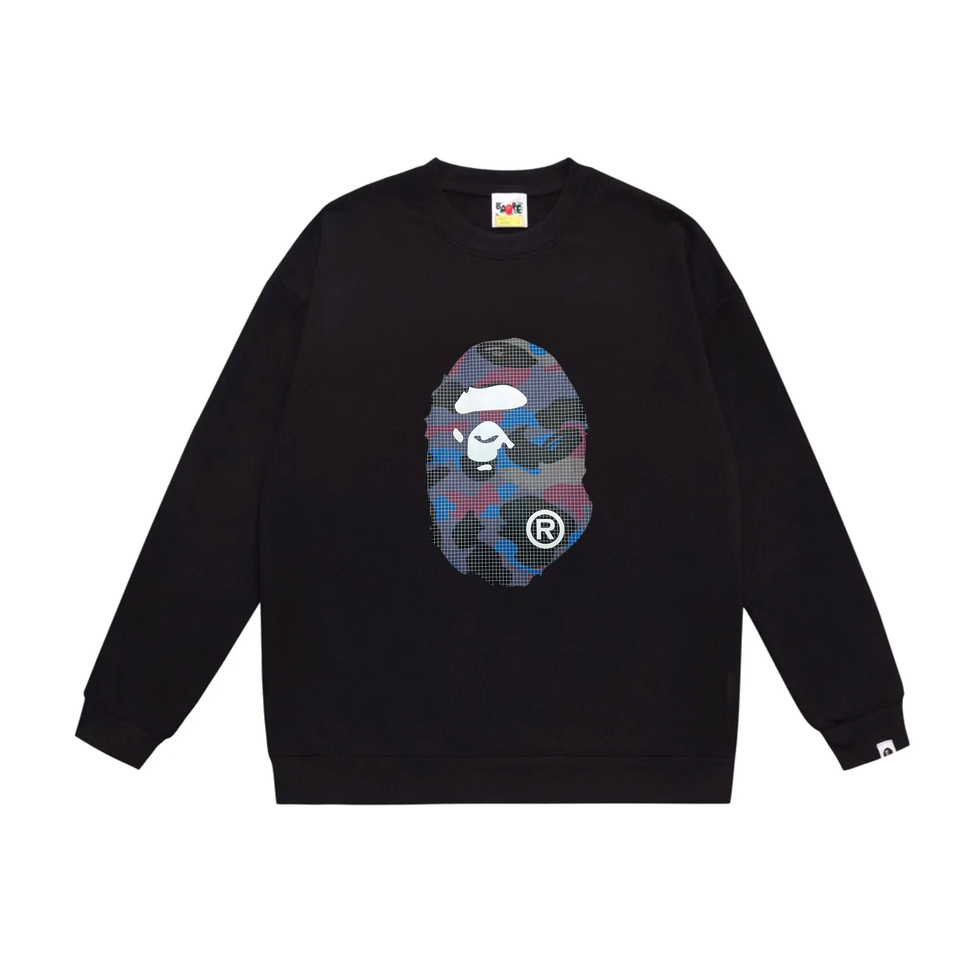 P170 model number SC545# terry 80 plus velvet 85 (top version) BAPE grid camouflage ape head double-sided printed pattern round neck sweatshirt Made of 350 grams of large terry (drop shoulder large version) fabric, soft texture and no pilling Imported environmentally friendly printing glue The pattern is bright and three-dimensional Quality 💥Same style for men and women The upper body is trendy Color: black white gray Size: S M L XL XXL