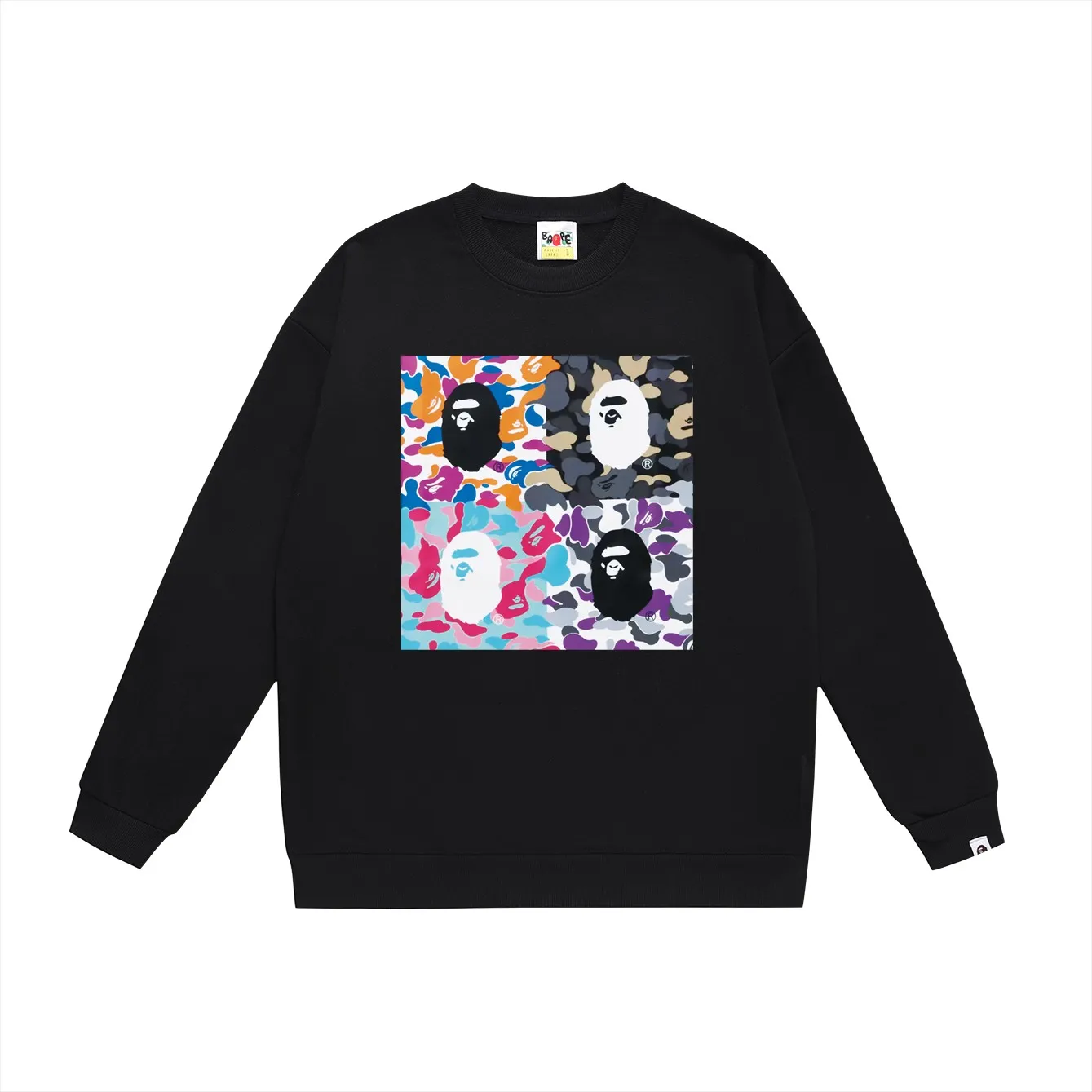 P150 model number SC441# terry 75 plus velvet 80 (top version) BAPE's new great ape letter printed loose round neck sweatshirt. Made of 350g large terry (drop shoulder large version) fabric. The texture is soft and non-pilling. Imported environmentally friendly printing glue. The pattern is bright and three-dimensional. Quality 💥Same style for men and women. The upper body is trendy. Color: black white gray Size: S M L XL XXL