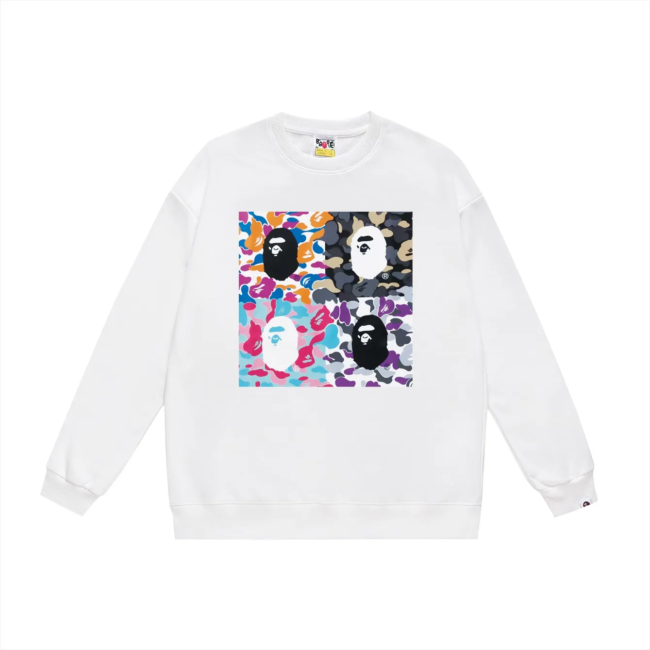 P150 model number SC441# terry 75 plus velvet 80 (top version) BAPE's new great ape letter printed loose round neck sweatshirt. Made of 350g large terry (drop shoulder large version) fabric. The texture is soft and non-pilling. Imported environmentally friendly printing glue. The pattern is bright and three-dimensional. Quality 💥Same style for men and women. The upper body is trendy. Color: black white gray Size: S M L XL XXL
