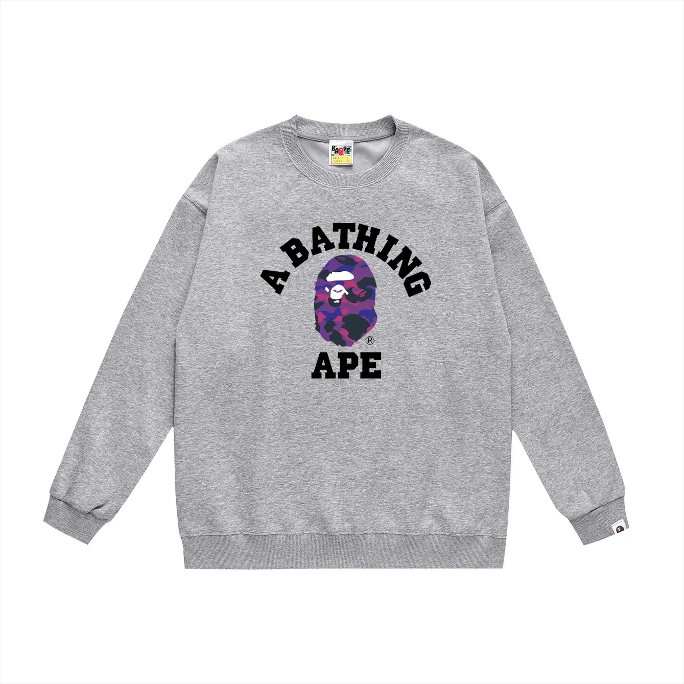 P150 model number SC462# terry 75 plus velvet 80 (top version) BAPE classic monogram ape head print round neck sweatshirt. Made of 350 grams of large terry (drop shoulder large version) fabric. The texture is soft and non-pilling. Imported environmentally friendly printing glue. The pattern is bright and three-dimensional. Quality💥Same style for men and women. The upper body is trendy. Color: black white gray Size: S M L XL XXL