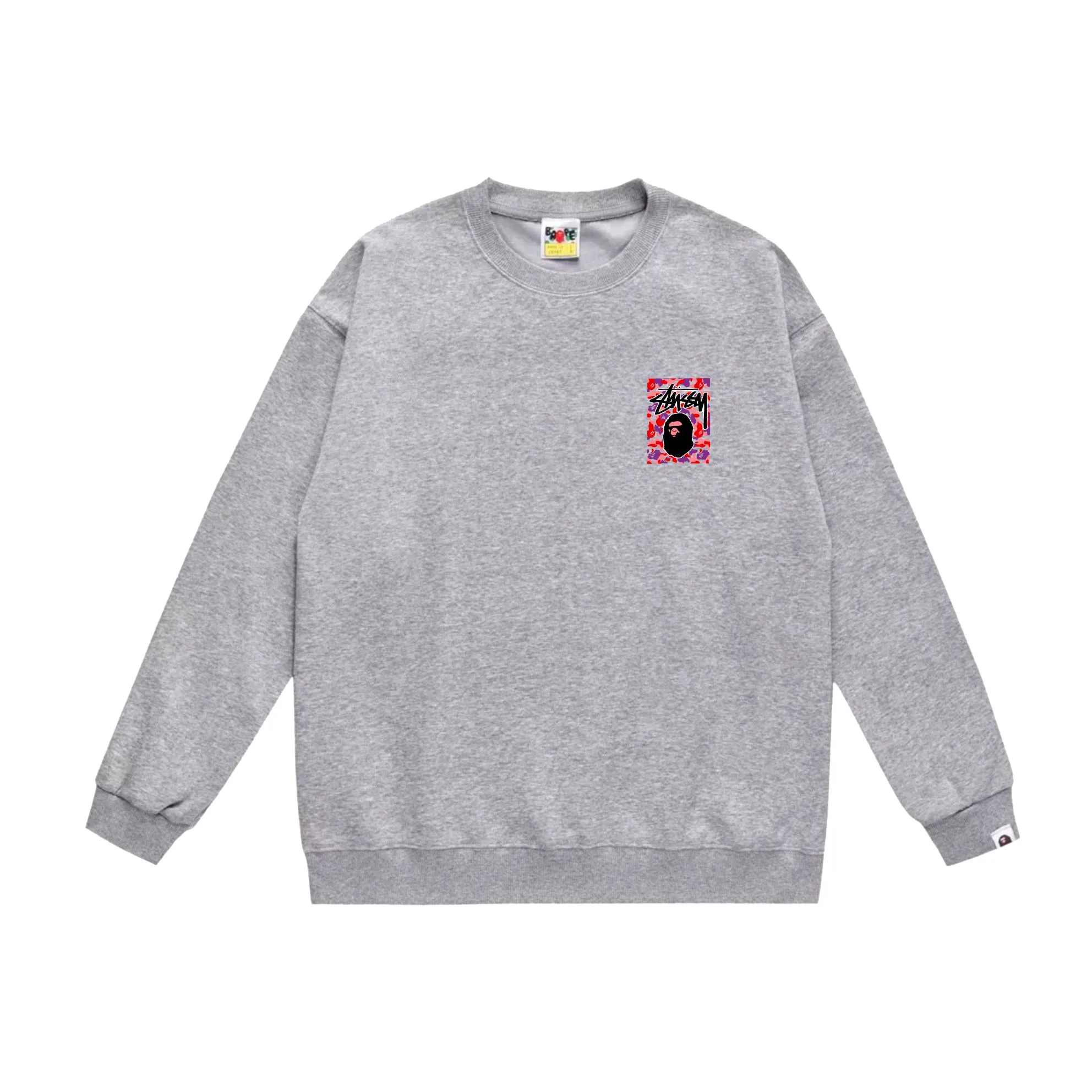 P150 model number SC503# terry 75 plus velvet 80 (top version) BAPE×STUSSY co-branded Stussy letter round neck sweatshirt Made of 350 grams of large terry (drop shoulder large version) fabric, soft texture and no pilling Imported environmentally friendly printing glue, bright and three-dimensional pattern, quality 💥Same style for men and women, the upper body is trendy Color: black red and white white red white gray red white black red black white red black gray red black Size: S M L XL XXL