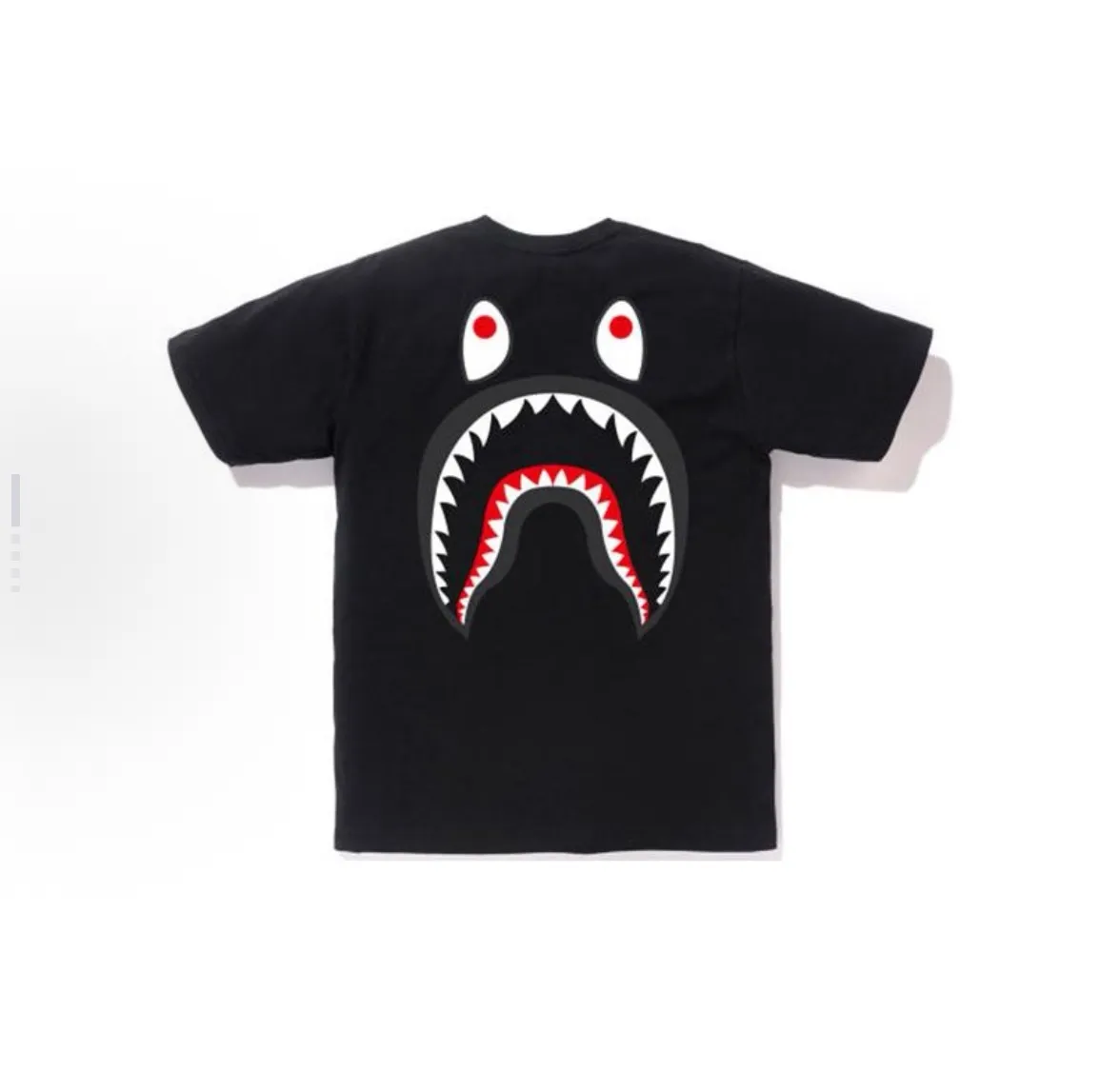 P110 001080 A BATHING APE Bape shark series WGM Big Shark Tee printed short-sleeved T-shirt on the back, same style for men and women, size smlxlxxl, black and white