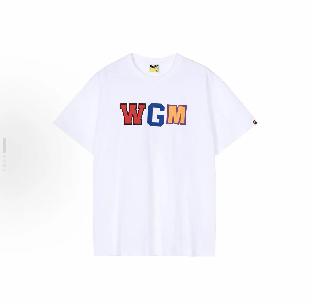 P110 001080 A BATHING APE Bape shark series WGM Big Shark Tee printed short-sleeved T-shirt on the back, same style for men and women, size smlxlxxl, black and white