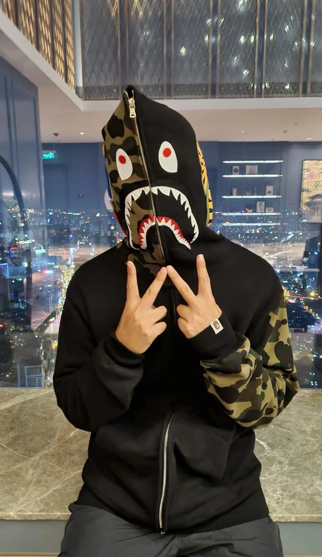 💰380 BAPE design shark splicing camouflage WGM classic logo couple model: S—XXL [grey black]