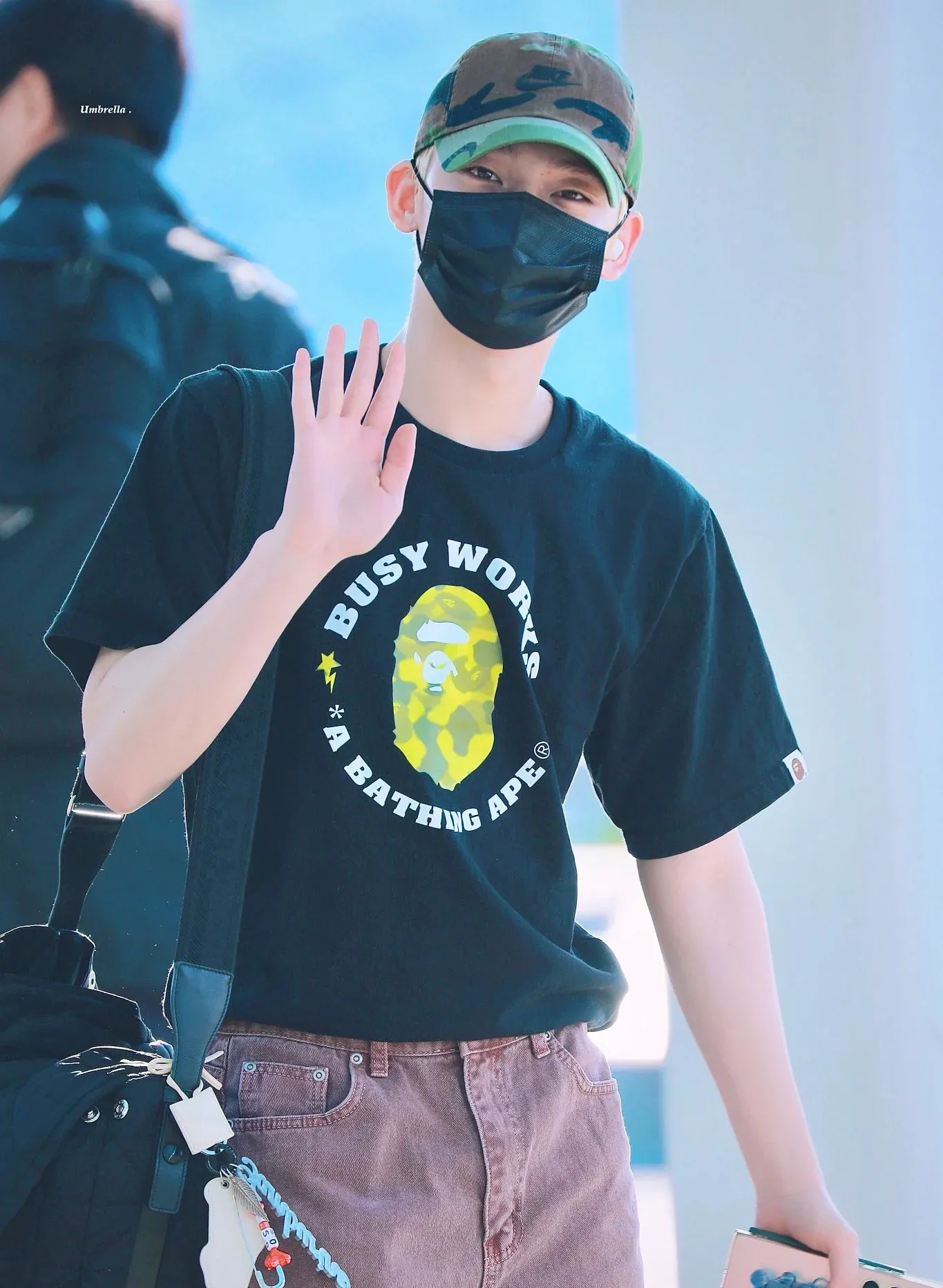P110 001070 BAPE letter printed round neck pullover straight short-sleeved T-shirt, same style for men and women, size smlxlxxl, black, white