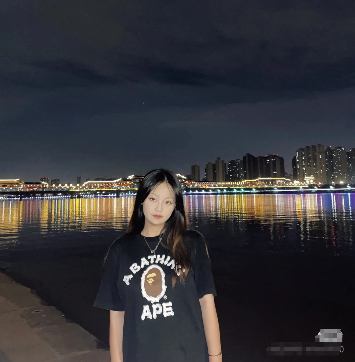 P110 001172 bape ape head print short-sleeved T-shirt, same style for men and women, size smlxlxxl, black and white