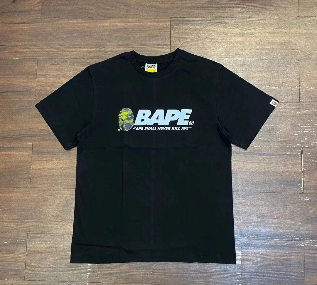 P110 001030 Japanese trendy brand ape head bape printed short-sleeved T-shirt, same style for men and women, size smlxlxxl, black and white