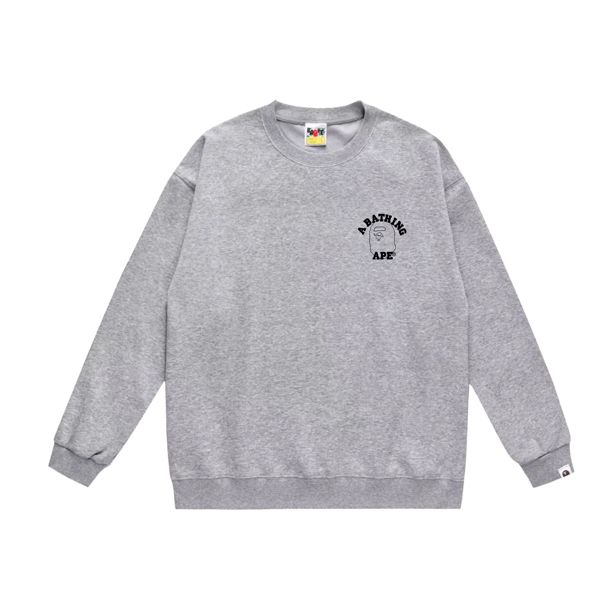 P170 model number SC562# terry 80 plus velvet 85 (top version) BAPE ape head letter back large ape head line printed round neck sweatshirt Made of 350g large terry (drop shoulder large version) fabric, soft texture and no pilling Imported environmentally friendly printing glue The pattern is bright and three-dimensional Quality 💥Same style for men and women The upper body is trendy Color: black white gray Size: S M L XL XXL