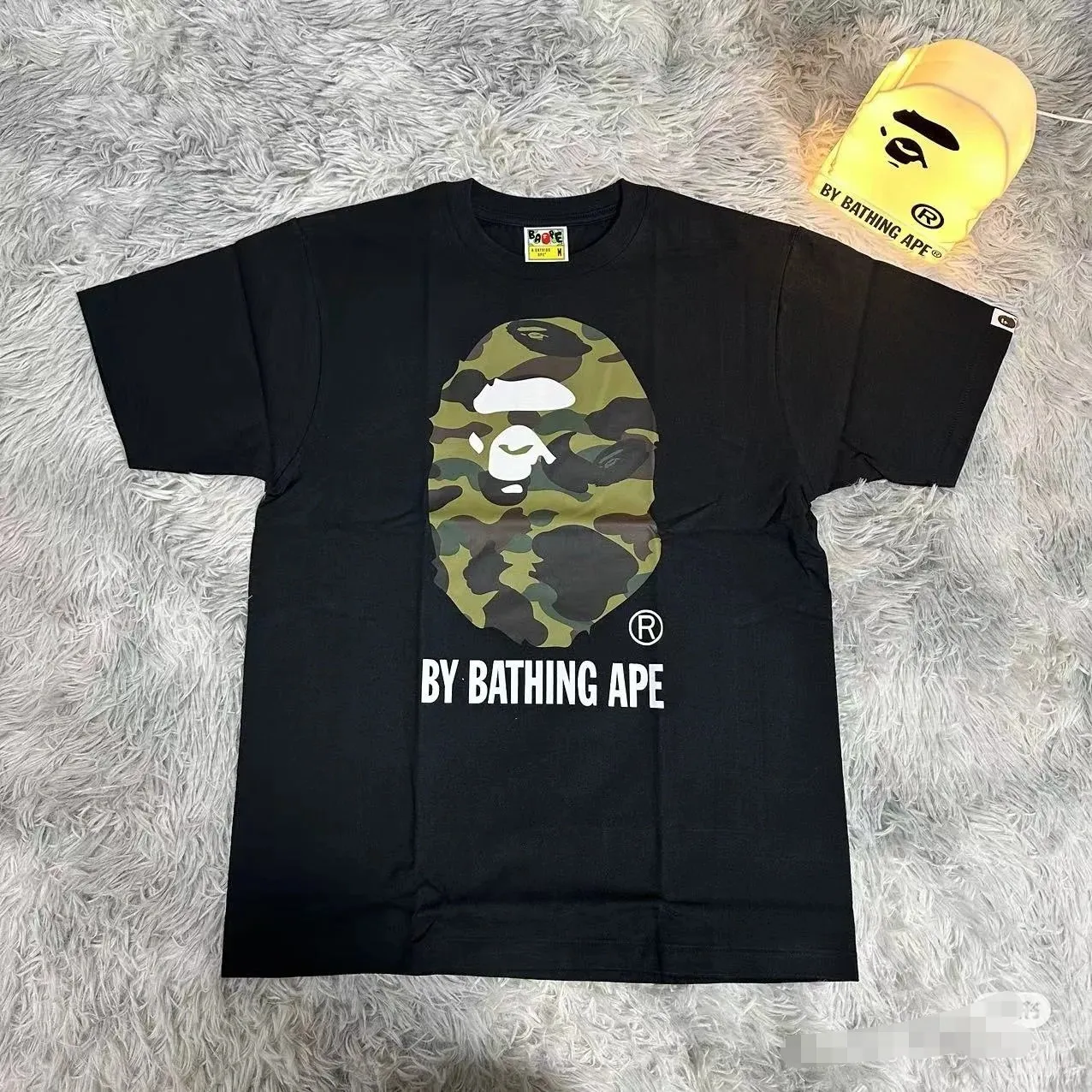 P110 00129 BAPE 1st Camo By Bathing Tee camouflage ape head print short-sleeved T-shirt, same style for men and women, size smlxlxxl, black and green camouflage, black and yellow camouflage, white and green camouflage, white and yellow camouflage