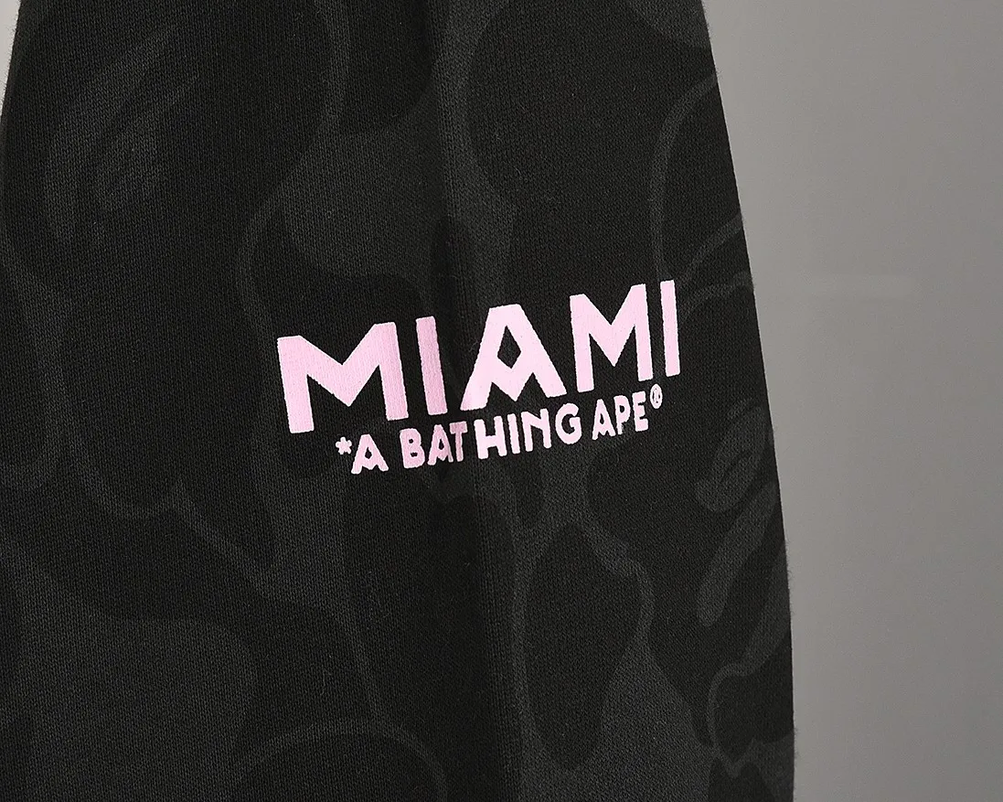 P200 Miami-Model B200 BAPE×inter MIAMI Messi joint Miami International multi-color camouflage hooded sweatshirt Color: black, white, pink Size: S M L XL XXL