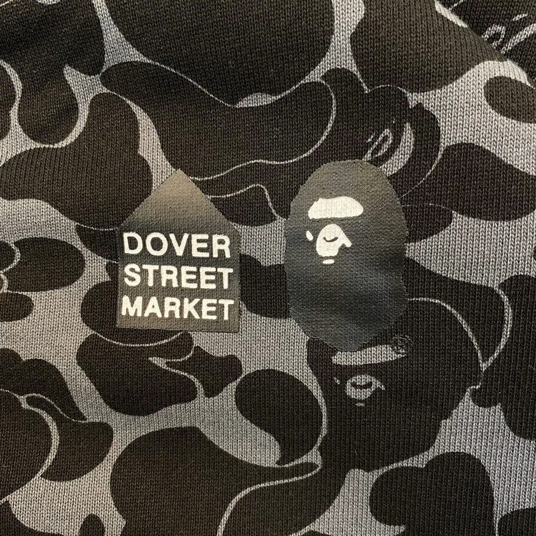 💰380 Dover Street Market Bape DSM 15th Anniversary Ginza Limited Camouflage Shark Sweatshirt Hoodie Couple Style: S—XXL [Gray]