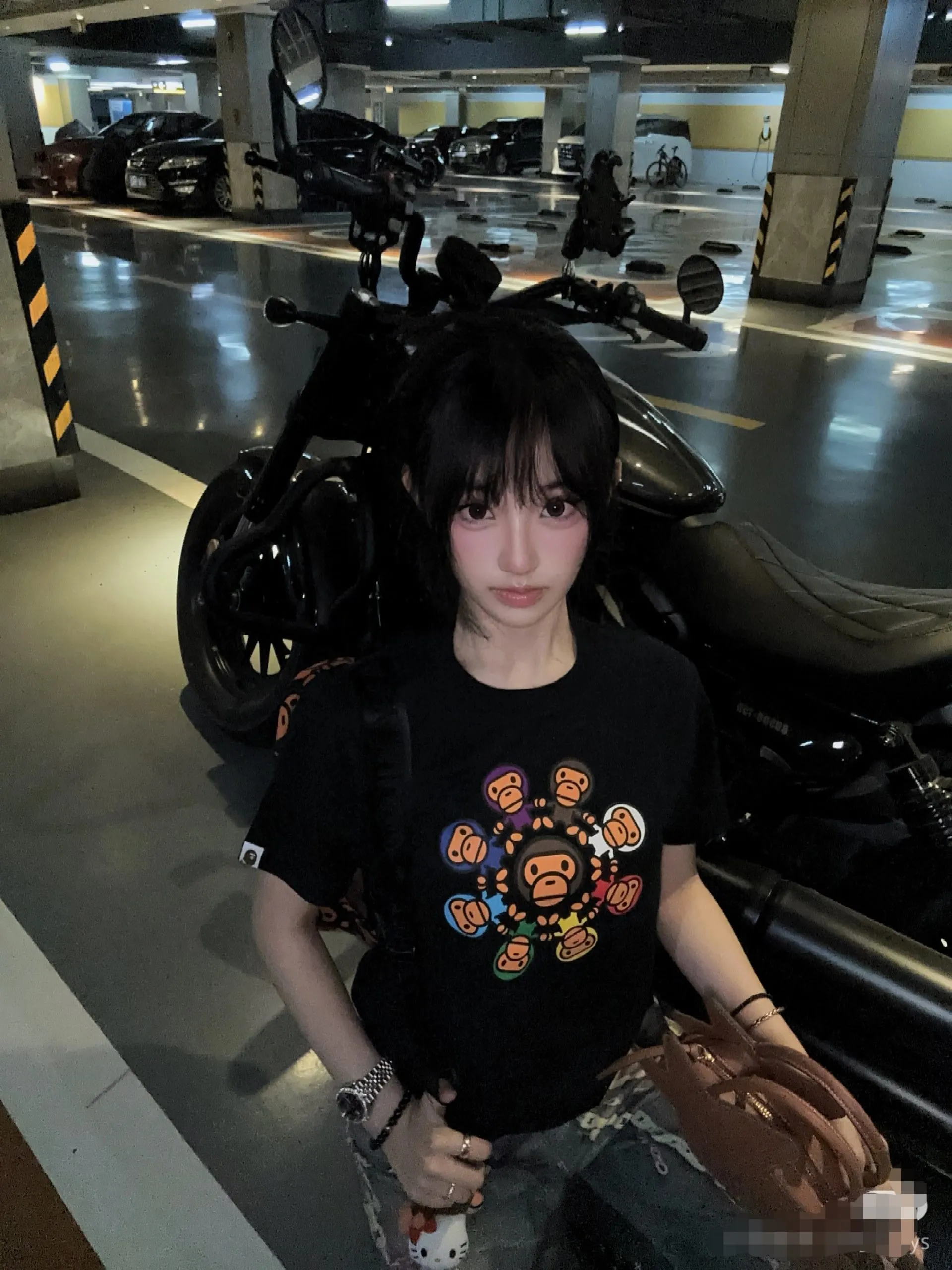 P110 001021 BAPE Milo circle printed short-sleeved T-shirt, same style for men and women, size smlxlxxl, black and white