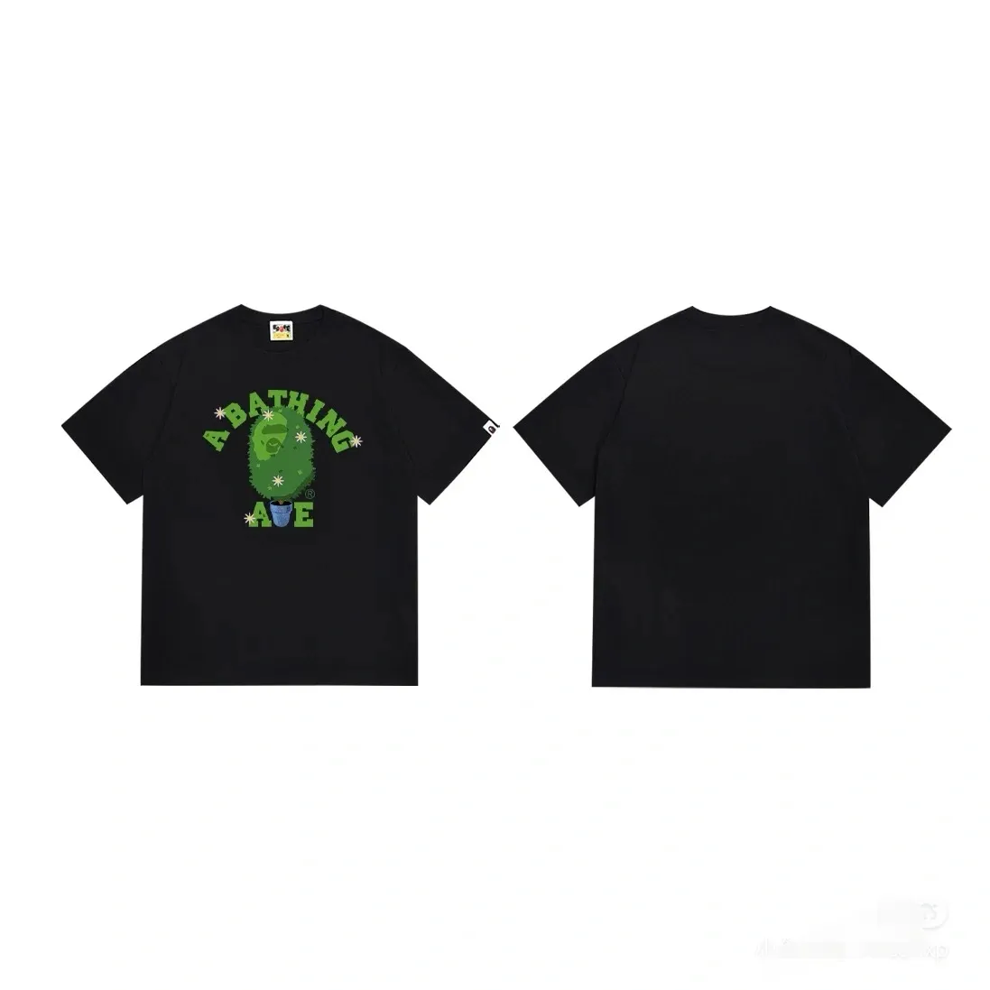 P110 Need 001034 Japanese trendy brand ape-head bape printed short-sleeved T-shirt, same style for men and women, size smlxlxxl, black and white