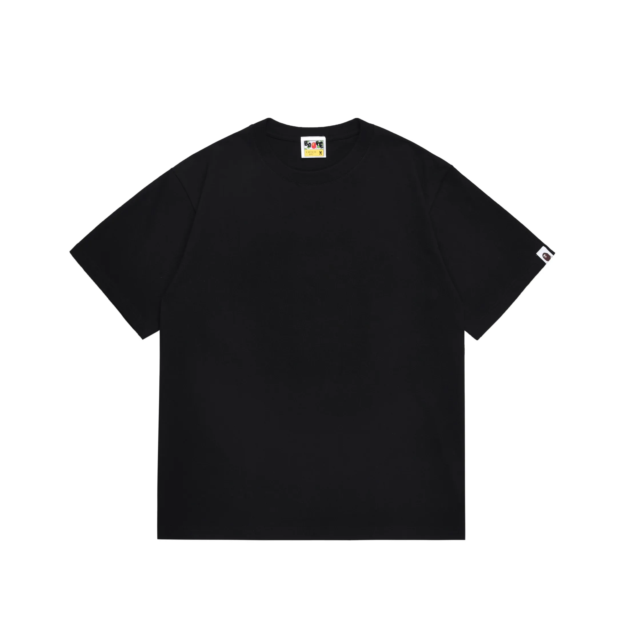 P110 SC052# (top version) BAPE ape head letter printed short-sleeved T-shirt. Large letter printed on the back. Made of 260 grams of high-quality high-weave pure cotton fabric. Double yarn combed. Soft texture and no pilling. Imported environmentally friendly printing glue. Bright and three-dimensional pattern. Quality💥Same style for men and women. The upper body is trendy. Color: black and white. Size: S M L XL XXL