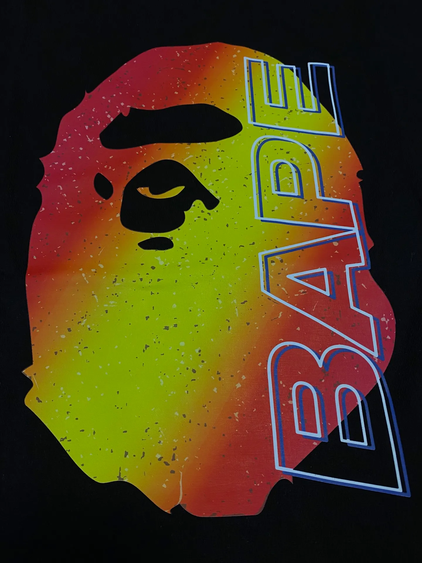 SC127#p110💰 (top version) BAPE gradient grainy ape head letter printed short-sleeved T-shirt Made of 260 grams of high-quality high-woven pure cotton fabric, double yarn combed, soft texture and no pilling Imported environmentally friendly printing glue, bright and three-dimensional pattern, quality 💥Same style for men and women, the upper body is fashionable Color: black white Size: S M L XL XXL