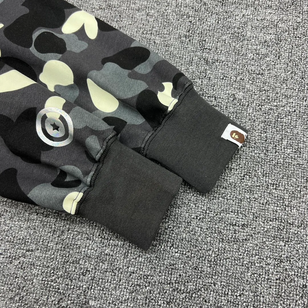 💰410 BAPE CITY CAMO SHARK HOODIE Glow-in-the-dark camouflage laser shark hooded zipper sweatshirt Machine-printed camouflage Top-quality fabric High-end 1:1 replica Customized fabric Couple style: S—XXL [Silver Gray Black]