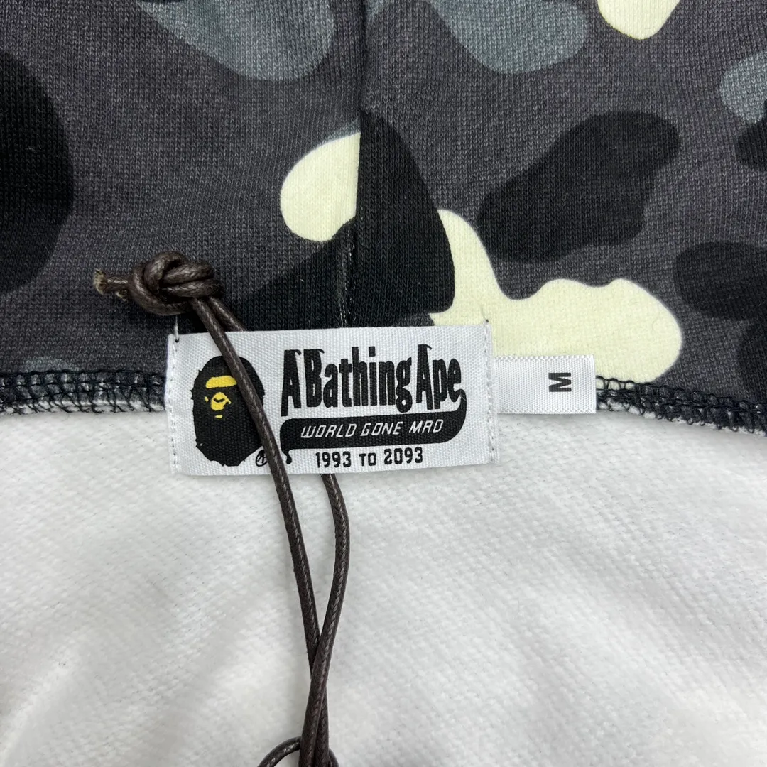 💰410 BAPE CITY CAMO SHARK HOODIE Glow-in-the-dark camouflage laser shark hooded zipper sweatshirt Machine-printed camouflage Top-quality fabric High-end 1:1 replica Customized fabric Couple style: S—XXL [Silver Gray Black]