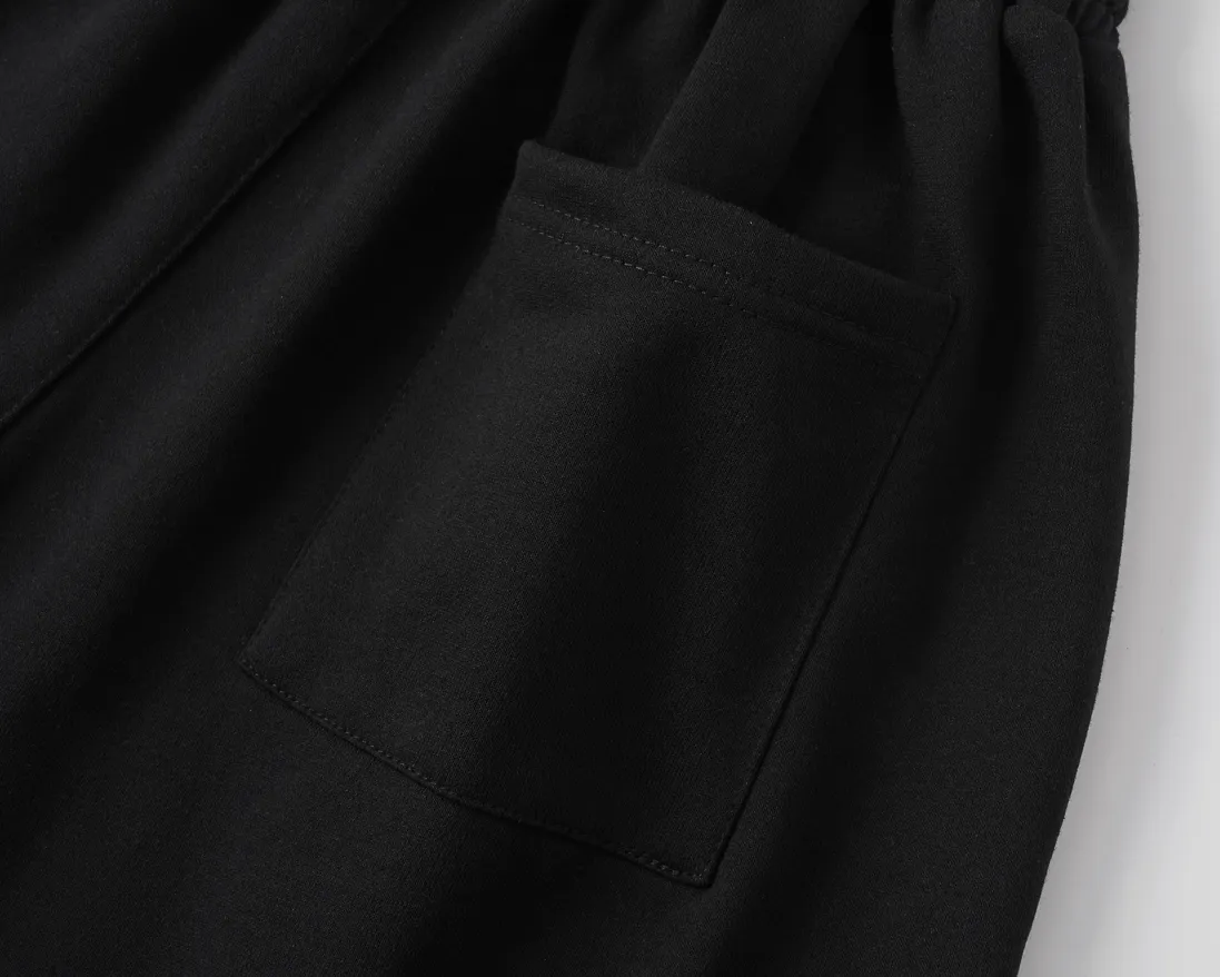 Style number: SC shorts-001#p130💰 BAPE classic ape embroidered small label shorts Color: black gray Size: M L XL XXL Weight: 330 grams large terry