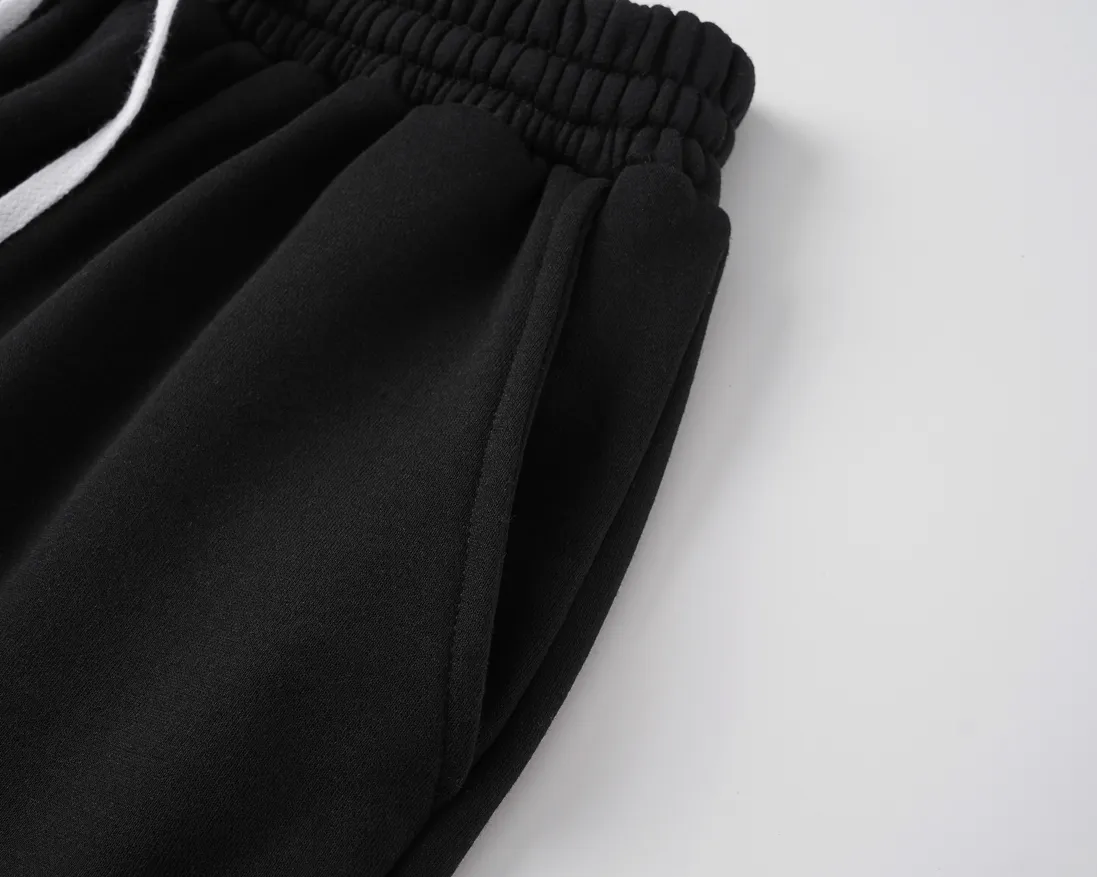 Style number: SC shorts-001#p130💰 BAPE classic ape embroidered small label shorts Color: black gray Size: M L XL XXL Weight: 330 grams large terry