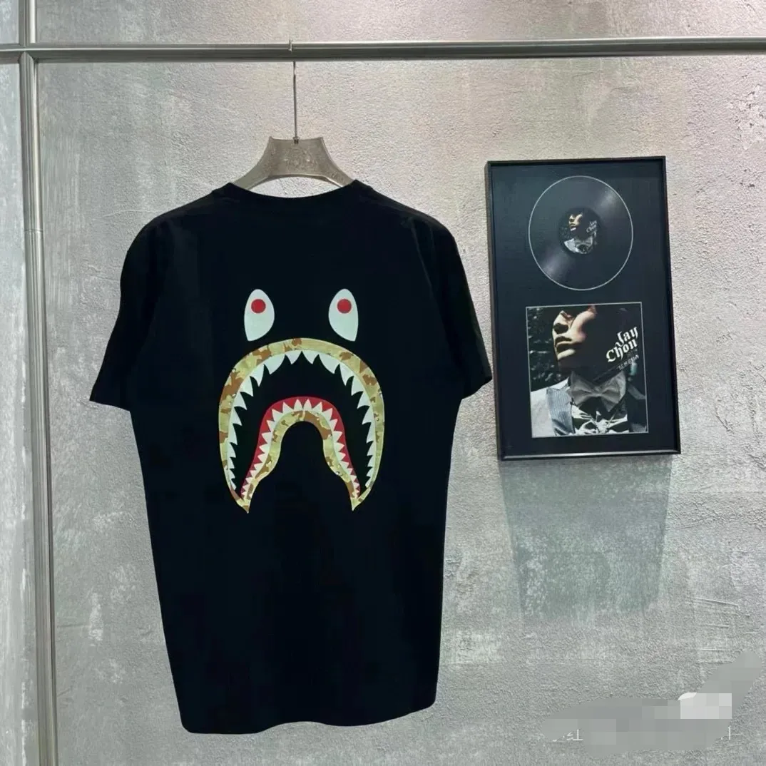P110 00177 bape shark mouth stussy co-branded short-sleeved T-shirt, same style for men and women, size smlxlxxl, black