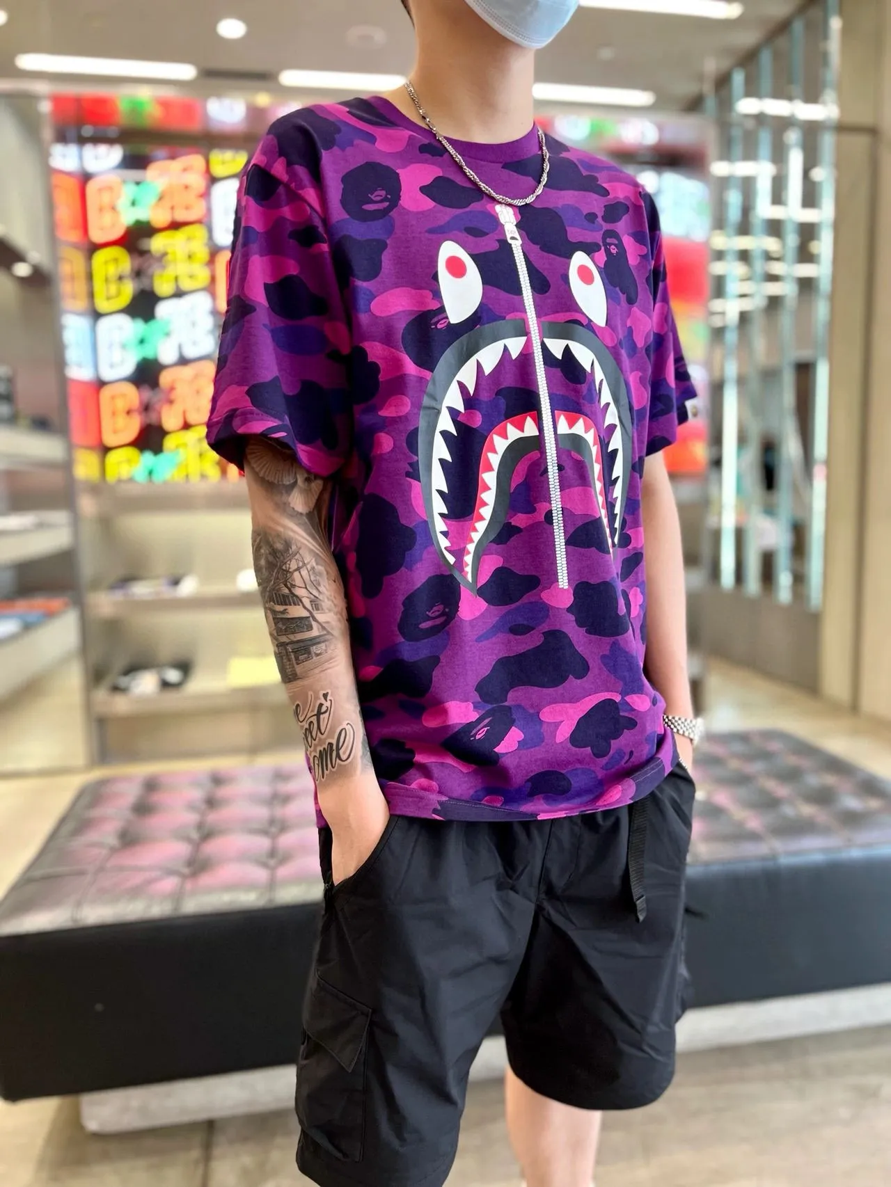 💰140 BAPE shark camouflage WGM classic reproduction ZP version 255g weight pure cotton all-over printed camouflage couple model: S-XXL [green yellow red purple blue]