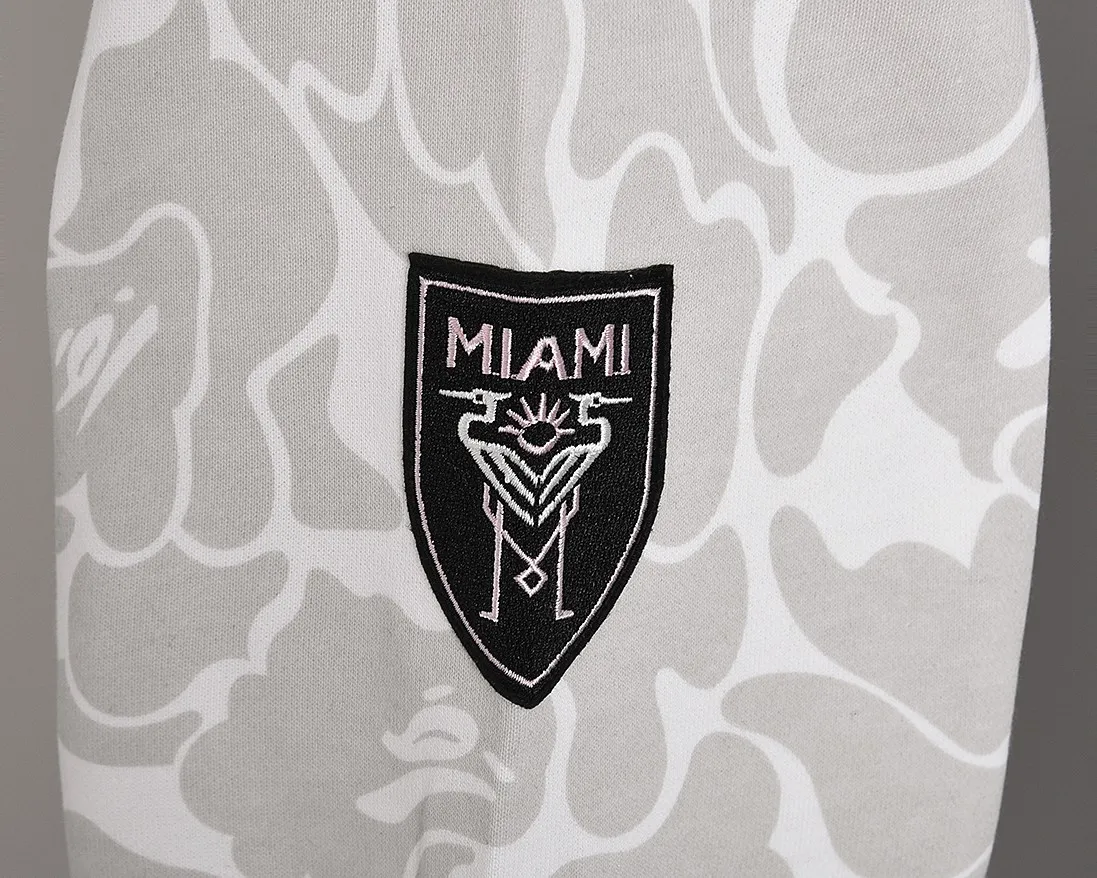 P200 Miami-Model B200 BAPE×inter MIAMI Messi joint Miami International multi-color camouflage hooded sweatshirt Color: black, white, pink Size: S M L XL XXL