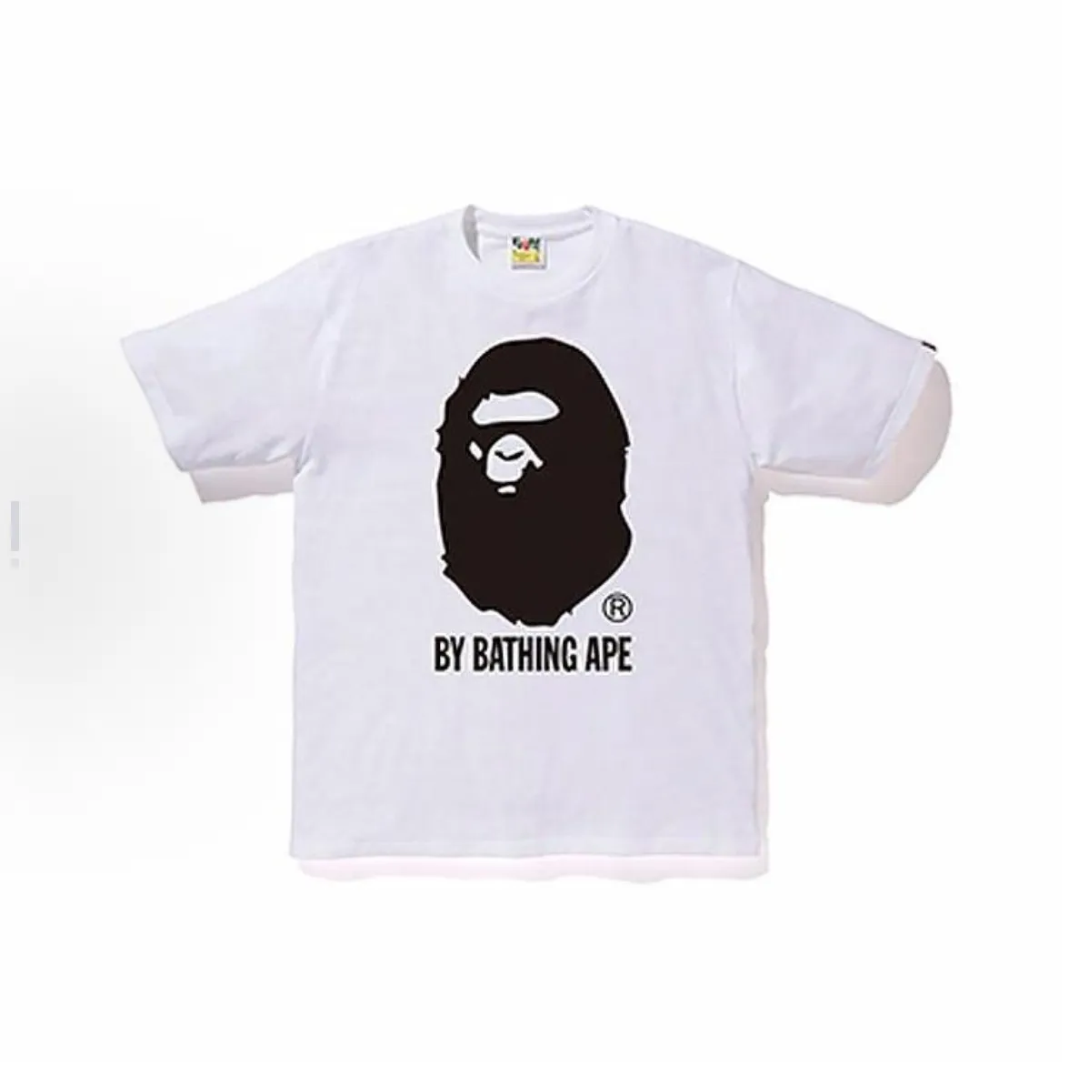 P110 00186 BAPE BICOLOR BY BATHING TEE great ape head short-sleeved T-shirt, same style for men and women, size smlxlxxl, black and white