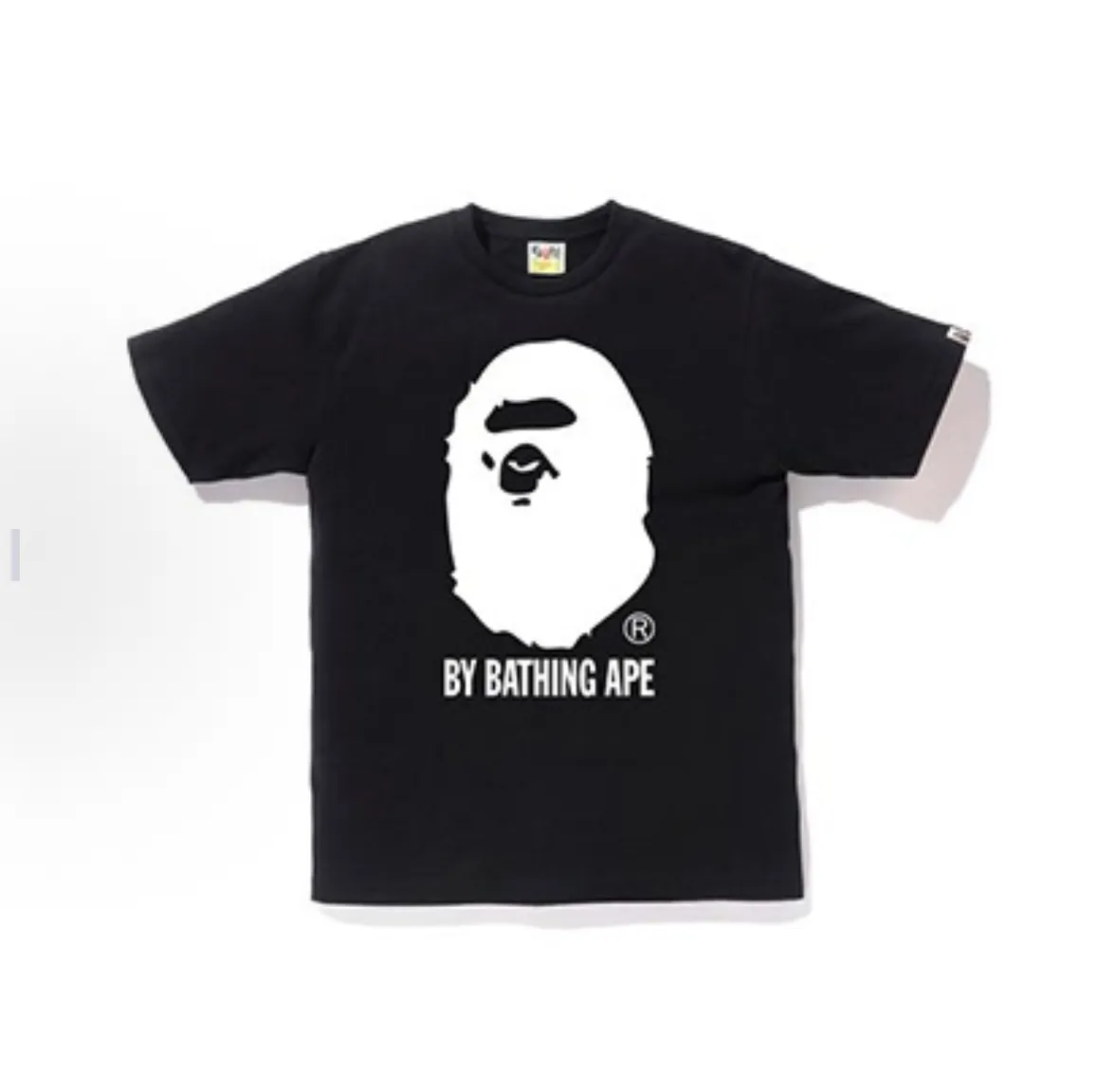 P110 00186 BAPE BICOLOR BY BATHING TEE great ape head short-sleeved T-shirt, same style for men and women, size smlxlxxl, black and white