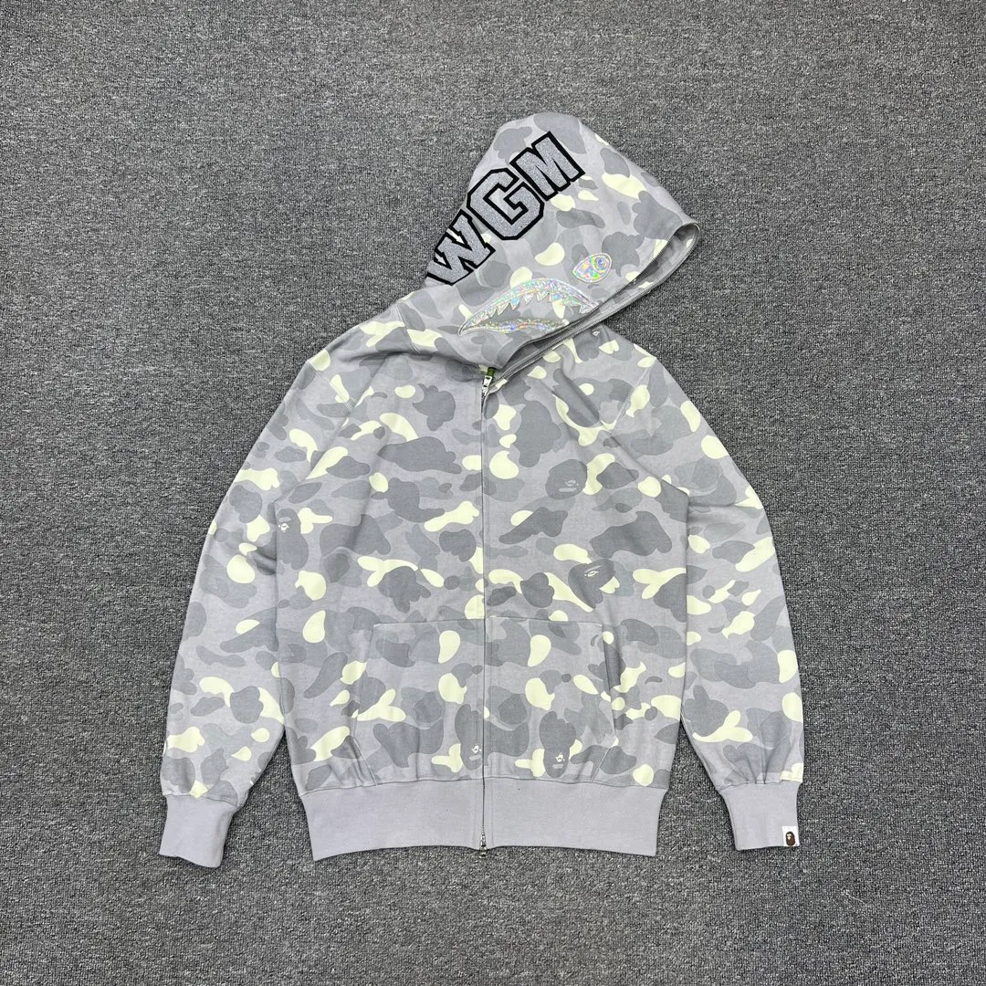 💰410 BAPE CITY CAMO SHARK HOODIE Glow-in-the-dark camouflage laser shark hooded zipper sweatshirt Machine-printed camouflage Top-quality fabric High-end 1:1 replica Customized fabric Couple style: S—XXL [Silver Gray Black]