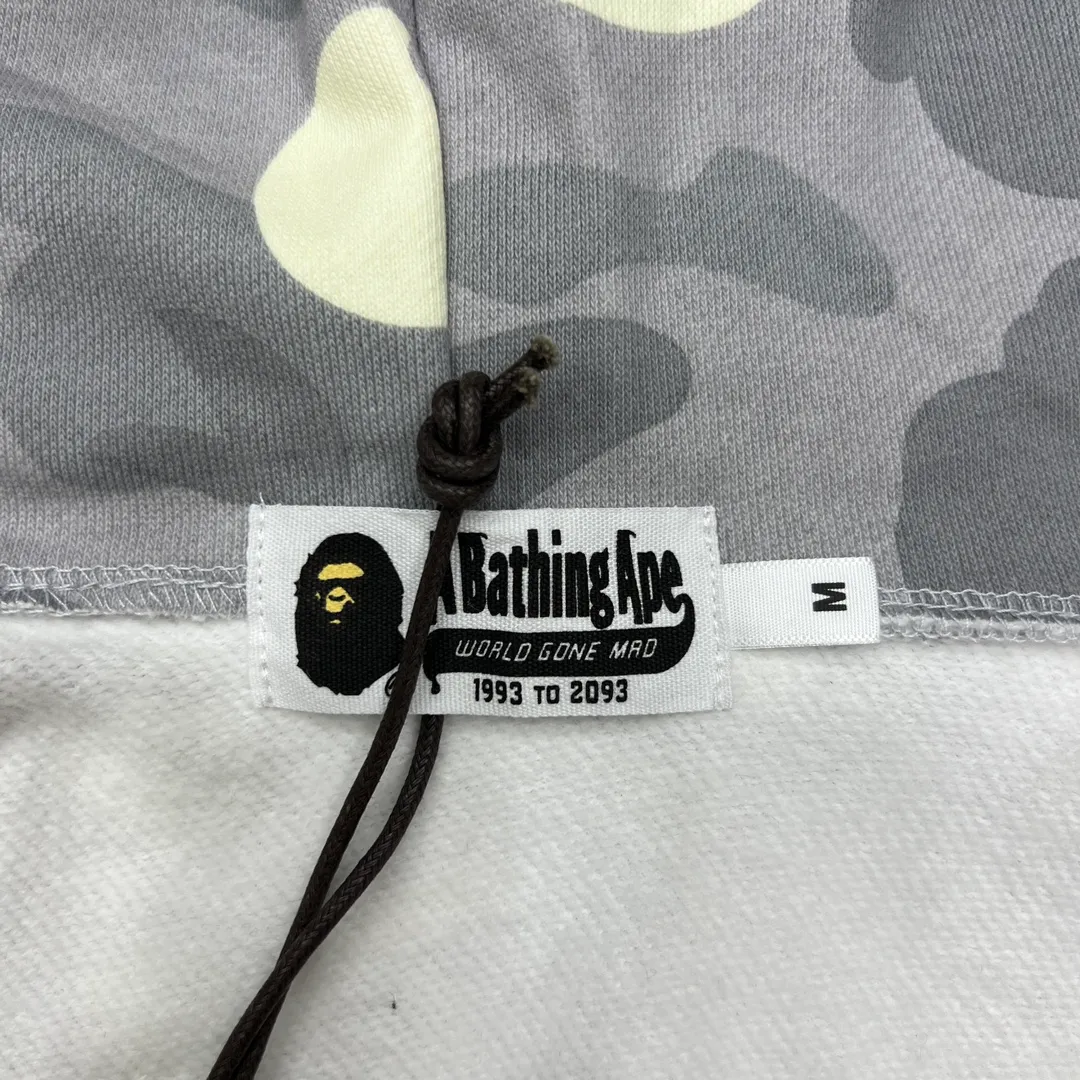 💰410 BAPE CITY CAMO SHARK HOODIE Glow-in-the-dark camouflage laser shark hooded zipper sweatshirt Machine-printed camouflage Top-quality fabric High-end 1:1 replica Customized fabric Couple style: S—XXL [Silver Gray Black]
