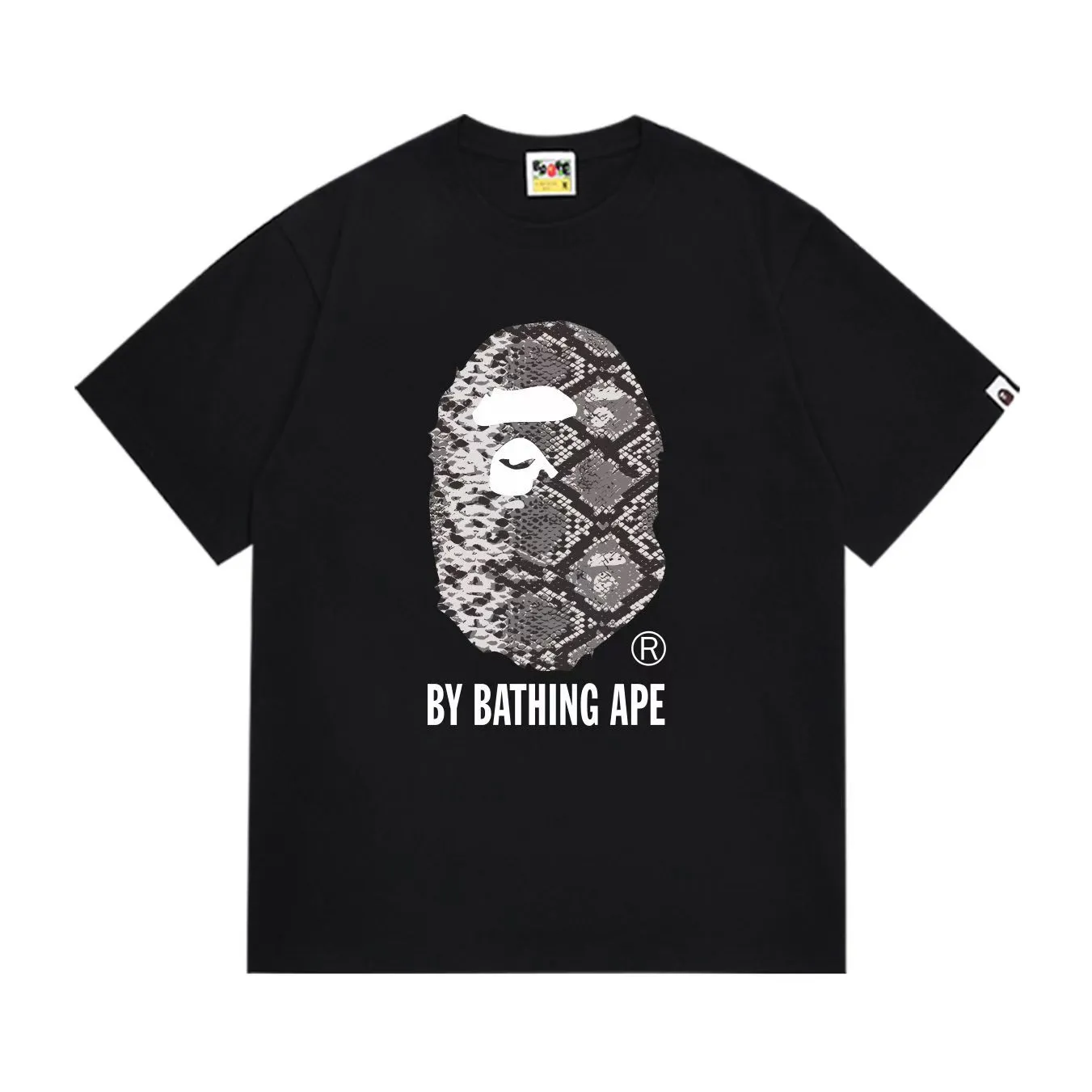 SC287#p110💰 (top version) BAPE is made of 260 grams of high-quality high-weave pure cotton fabric, double yarn combed, soft and non-pilling, imported environmentally friendly printing glue, bright and three-dimensional patterns, quality 💥Same style for men and women, the upper body is trendy Color: Black White Size: S M L XL XXL