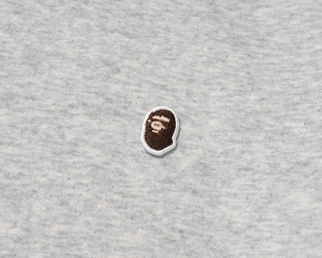 P150 model number: SC-20000# BAPE classic embroidered ape badge color: white black pink bright red apricot olive green yellow sky blue light green purple dark gray dark blue burgundy Klein blue dark green 1.0 white gray 1.5 flower gray coffee color khaki dragon fruit color Size: S M L XL XXL Weight: 330 grams of Chinese cotton composite milk silk