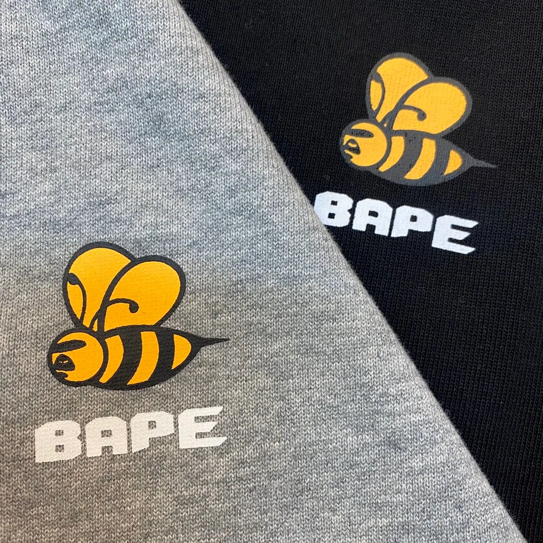 💰250 BAPE letter bee contrasting print Customized fabric 380g pure cotton round neck sweatshirt Couple style: S-XXL [black gray] BAPE letter bee contrasting print Customized fabric 380g pure cotton round neck sweatshirt Couple style: S-XXL [black gray]