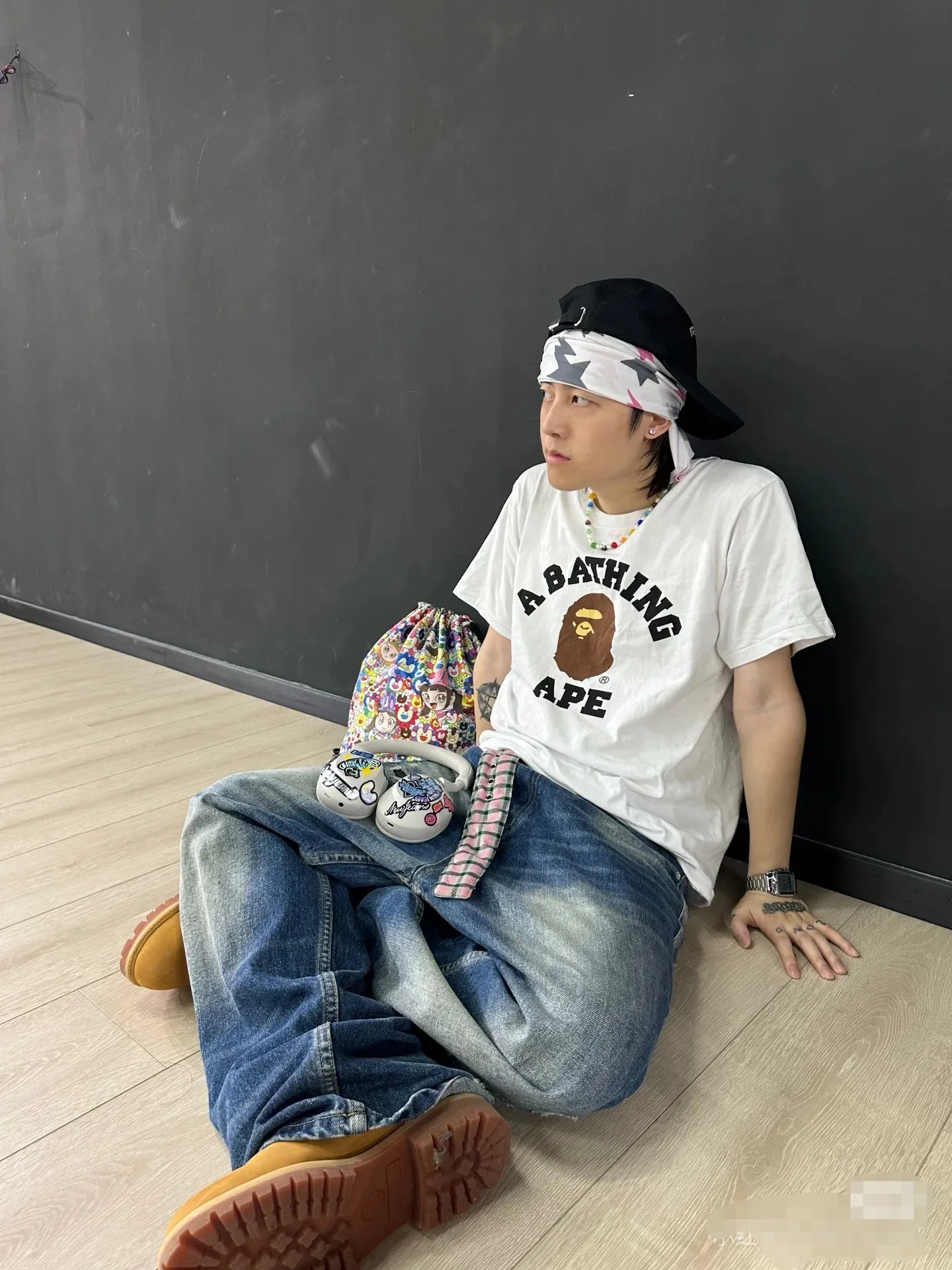 P110 00116 BAPE College Tee ape head letter printed short-sleeved T-shirt, same style for men and women, size smlxlxxl, white, black
