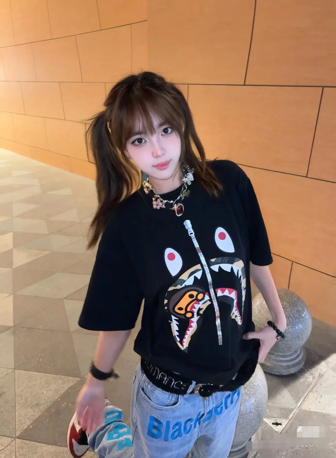 P110 00159 BAPE SS22 camouflage shark cartoon BABY MILO printed round neck short-sleeved T-shirt, same style for men and women, size smlxlxxl, black and yellow camouflage, black and green camouflage, white and yellow camouflage, white and green camouflage