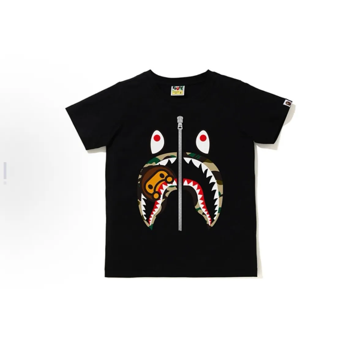 P110 00159 BAPE SS22 camouflage shark cartoon BABY MILO printed round neck short-sleeved T-shirt, same style for men and women, size smlxlxxl, black and yellow camouflage, black and green camouflage, white and yellow camouflage, white and green camouflage