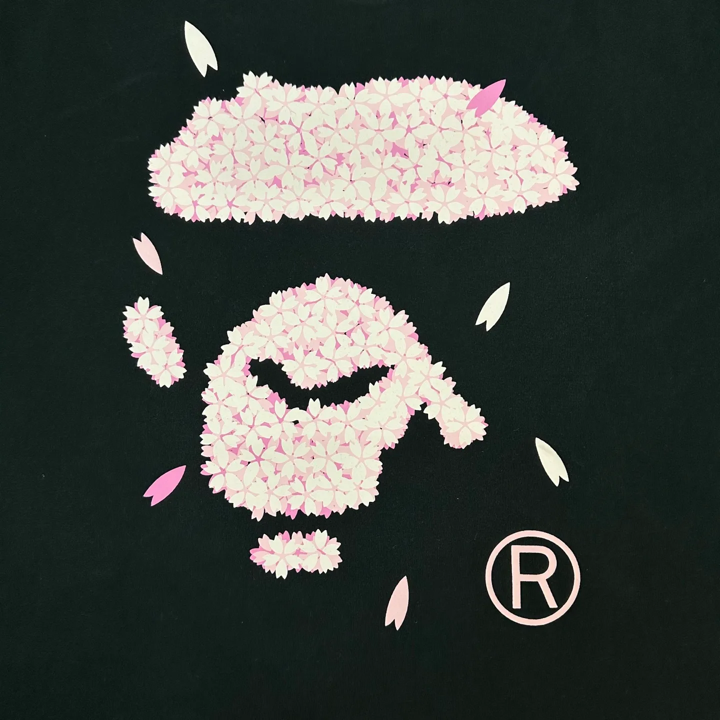 💰140 BAPE SS25sakura cherry blossom series, ape-man cherry blossom pattern logo short-sleeved 280g weight linen cotton fabric, couple model: S-XXL [black white]