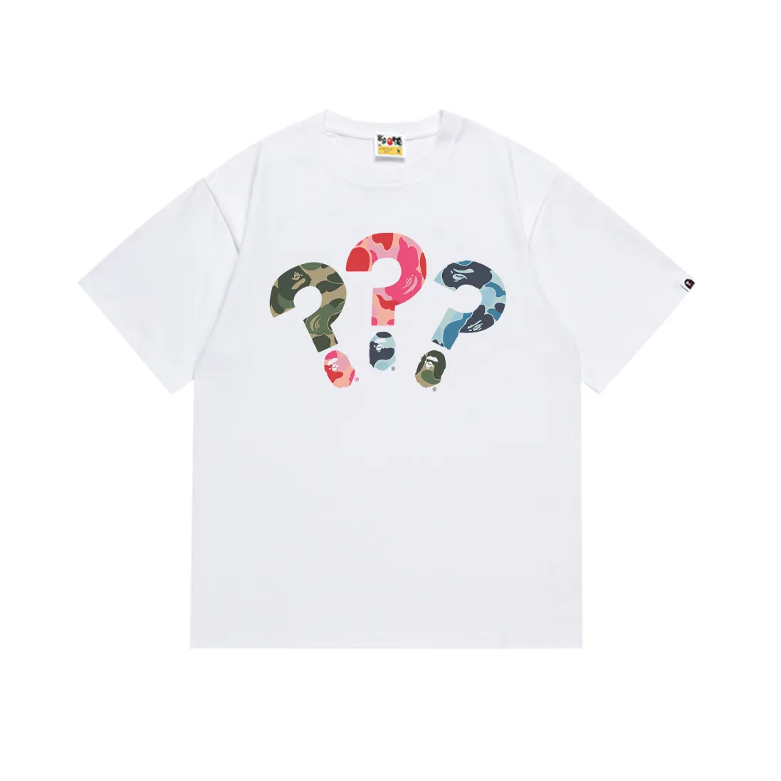 P110 SC064# (top version) BAPE ape-man head classic letter printed short-sleeved T-shirt Camouflage ape-man head question mark ❓❓❓ printing Made of 260 grams of high-quality high-weave pure cotton fabric Double yarn combed soft texture without pilling Imported environmentally friendly printing glue The pattern is bright and three-dimensional Quality 💥Same style for men and women The upper body is trendy Color: black white Size: S M L XL XXL