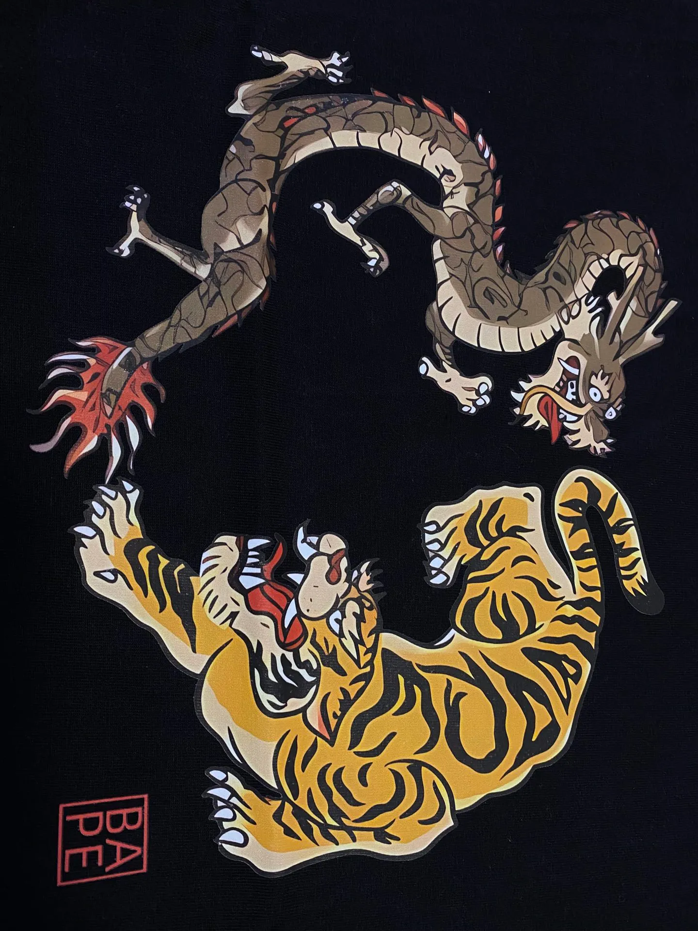SC098#p110💰 (Top version) BAPE Japanese dragon and tiger printed short-sleeved T-shirt Made of 260 grams of high-quality high-weave pure cotton fabric, double yarn combed, soft texture and no pilling Imported environmentally friendly printing glue, bright and three-dimensional pattern, quality 💥Same style for men and women, the upper body is fashionable Color: black white Size: S M L XL XXL