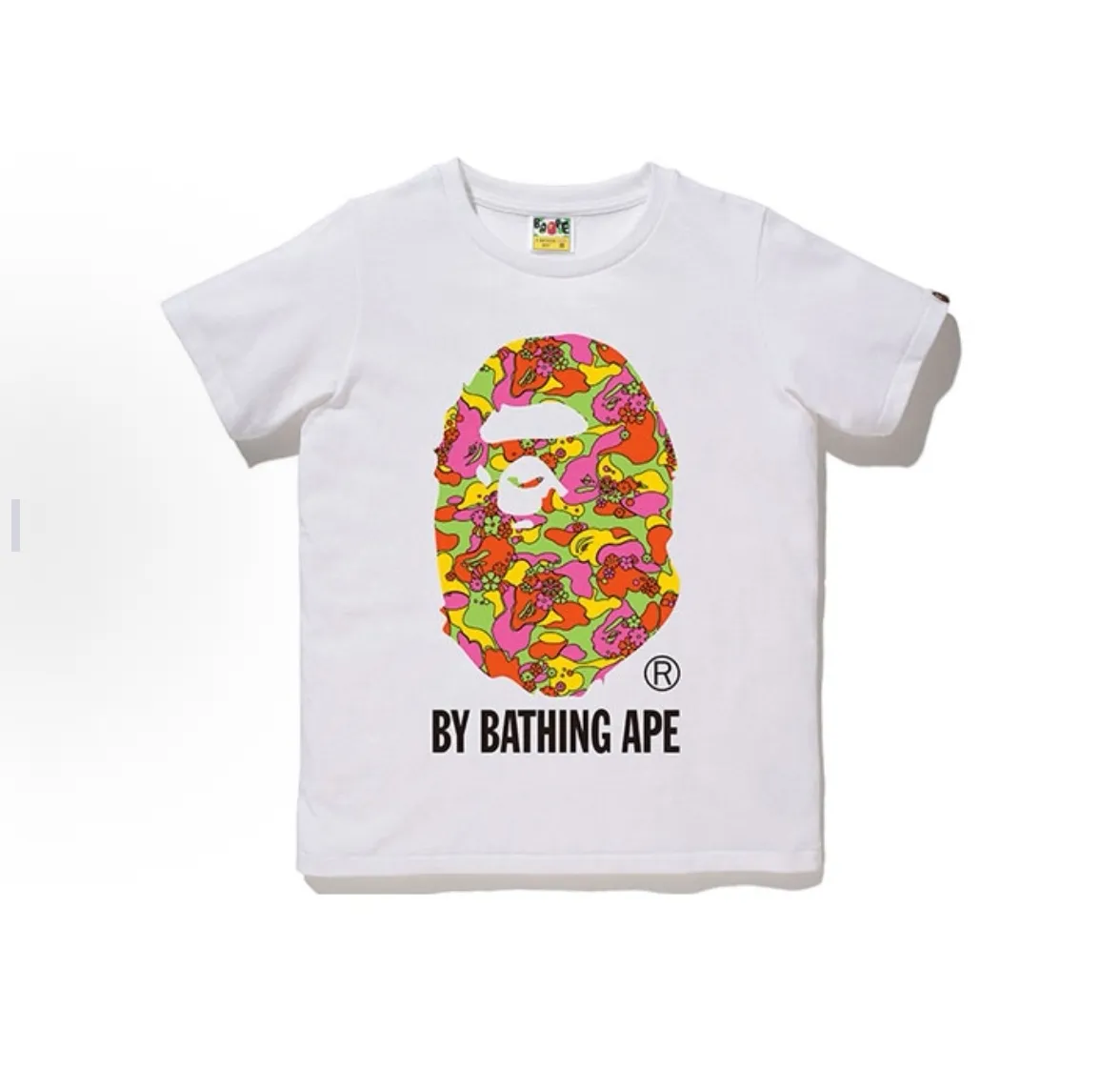 P110 001139 BAPE flower camouflage pattern ape letter print short-sleeved T-shirt, same style for men and women, size smlxlxxl, black and red, white and red, black and green, white and green