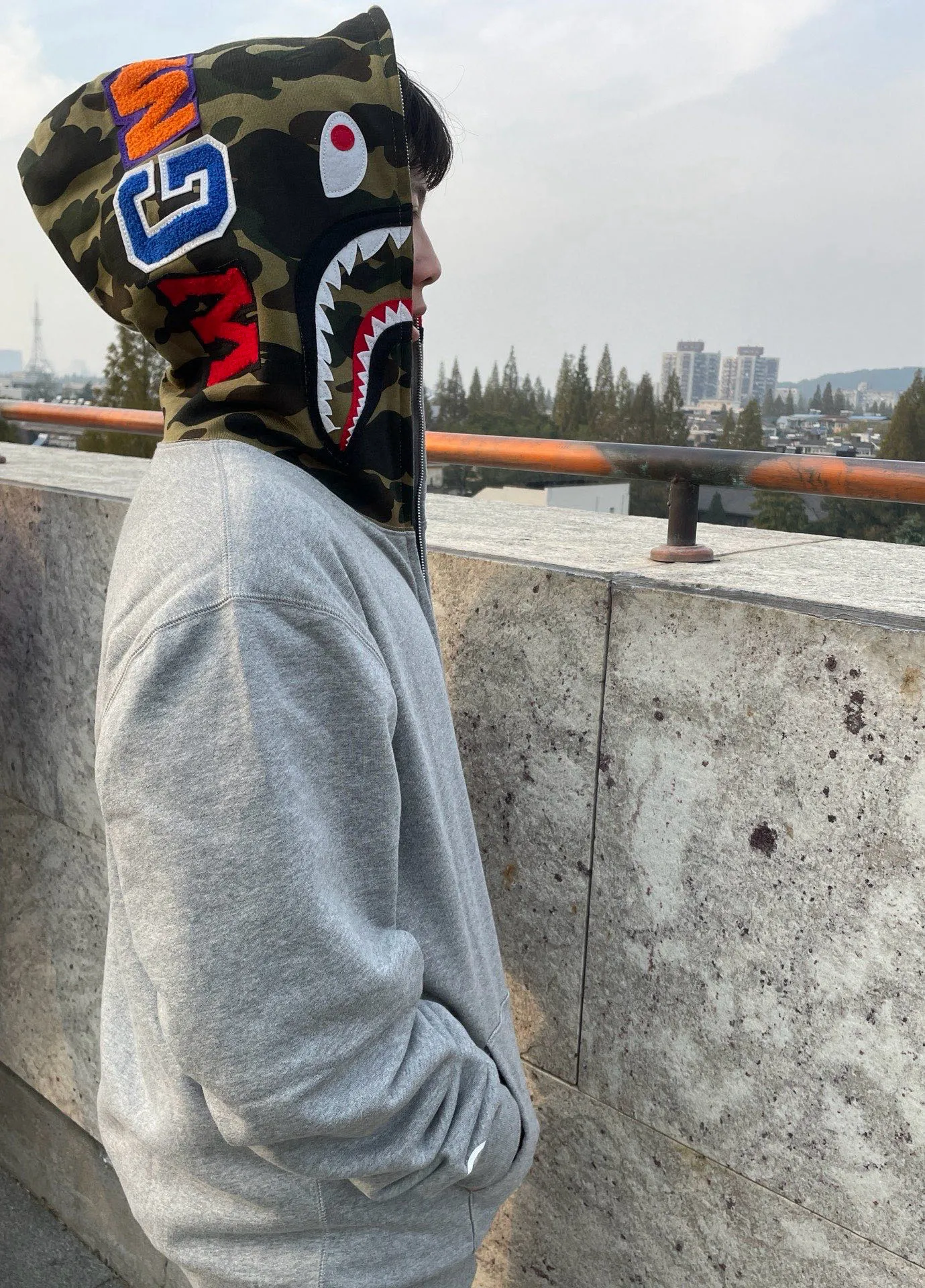 💰380 BAPE design shark splicing camouflage WGM classic logo couple model: S—XXL [grey black]