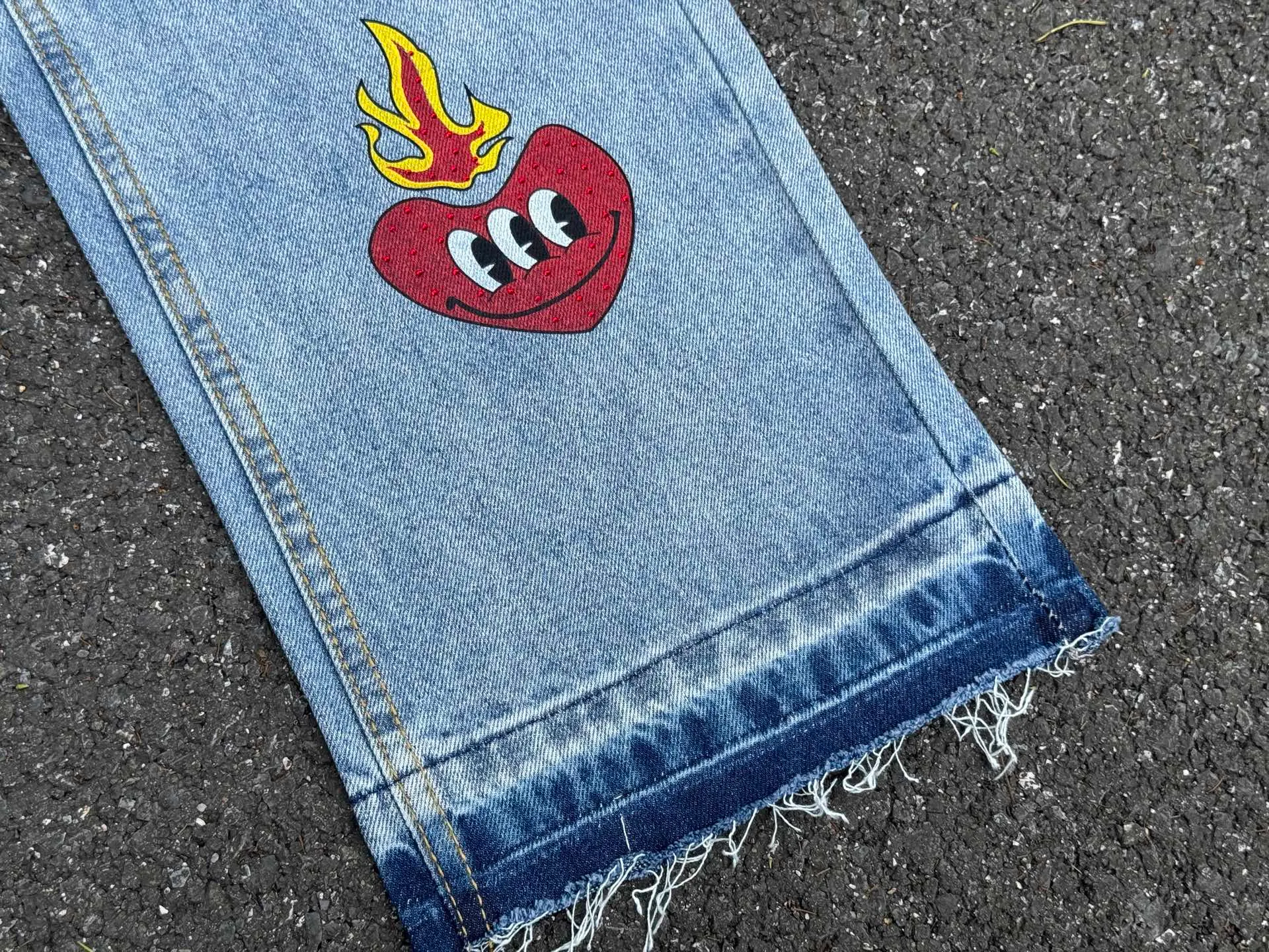 🅿️260 F124 False Perception Carhartt Cartoon Graffiti Worn and Destroyed Diamond Jeans Same Style for Men and Women Color: Blue Code Number: 28 30 32 34 36