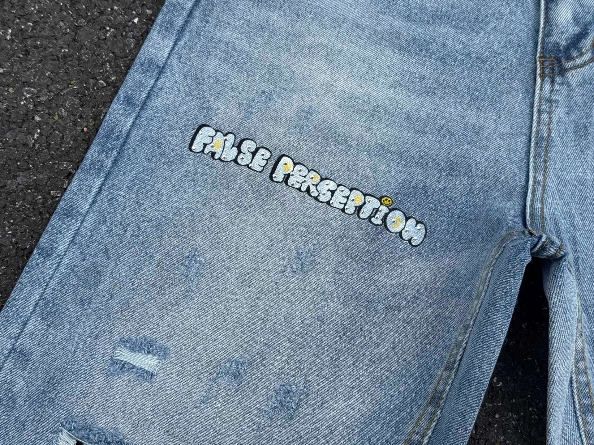 🅿️260 F124 False Perception Carhartt Cartoon Graffiti Worn and Destroyed Diamond Jeans Same Style for Men and Women Color: Blue Code Number: 28 30 32 34 36
