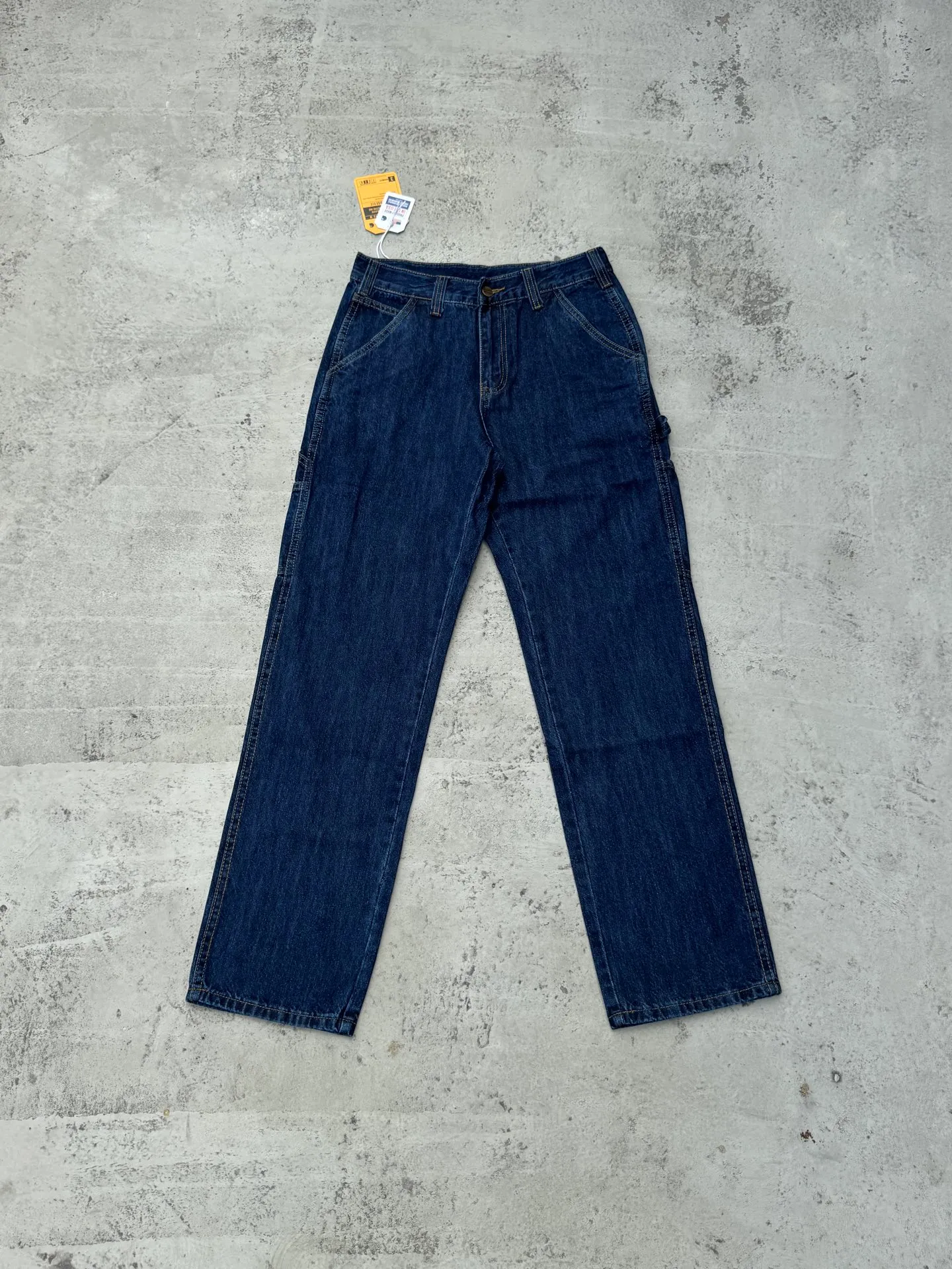 🅿️236 K044 Carhartt WIP Carhartt lumberjack Japanese style work style jeans, customized original logo buckle, YKK zipper fly, smooth and easy to pull! Many locations are reinforced with tacks, and the workmanship is solid! The overall tailoring adopts three-dimensional structure tailoring! Ergonomically designed, more flexible when wearing! The cut is streamlined and streamlined, allowing you to move flexibly with your body! Integrates functionality, beauty and durability! Suitable for business, travel, leisure and many other occasions! Straight fit Color: Blue Size: S-XXL