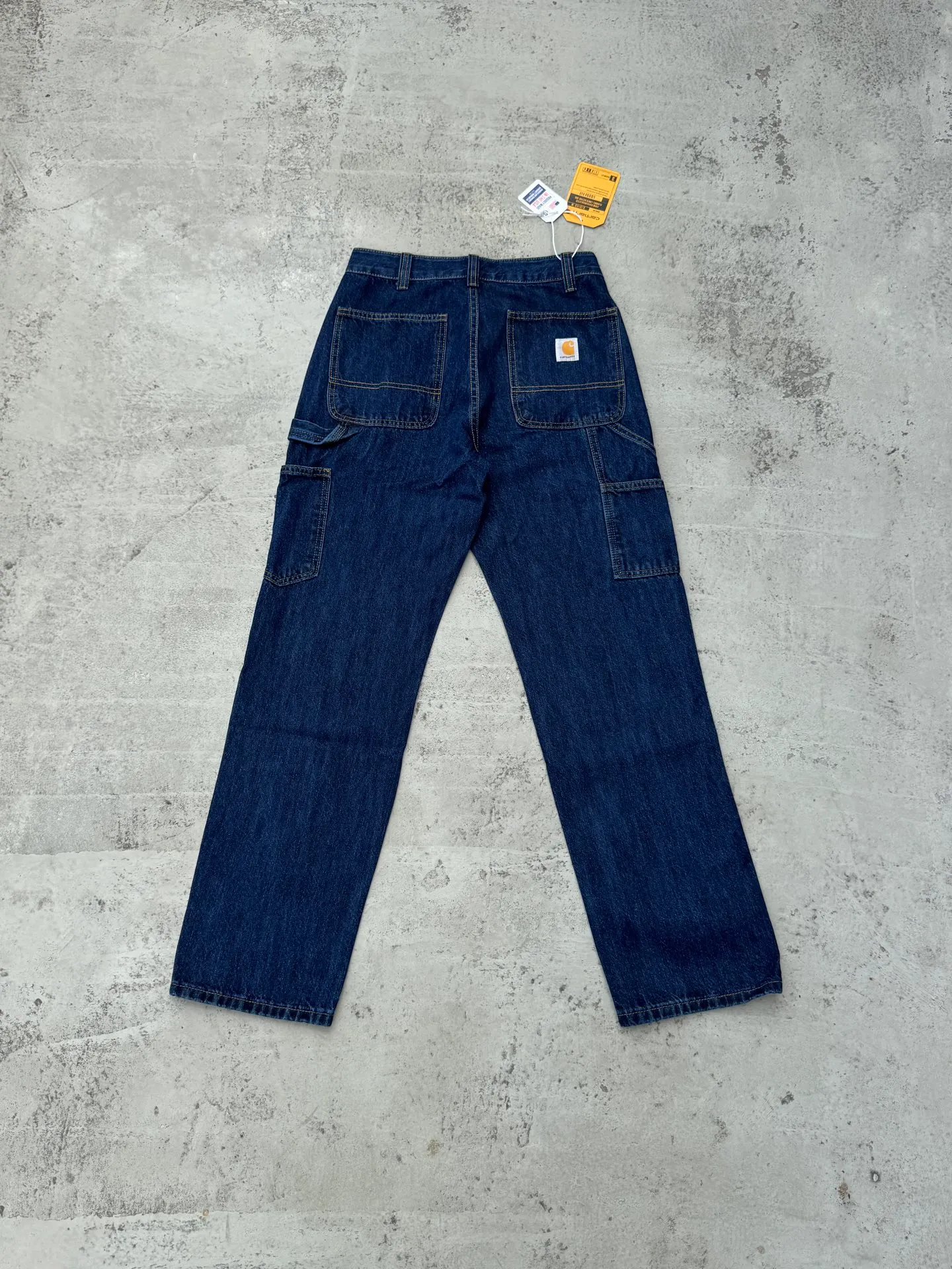 🅿️236 K044 Carhartt WIP Carhartt lumberjack Japanese style work style jeans, customized original logo buckle, YKK zipper fly, smooth and easy to pull! Many locations are reinforced with tacks, and the workmanship is solid! The overall tailoring adopts three-dimensional structure tailoring! Ergonomically designed, more flexible when wearing! The cut is streamlined and streamlined, allowing you to move flexibly with your body! Integrates functionality, beauty and durability! Suitable for business, travel, leisure and many other occasions! Straight fit Color: Blue Size: S-XXL