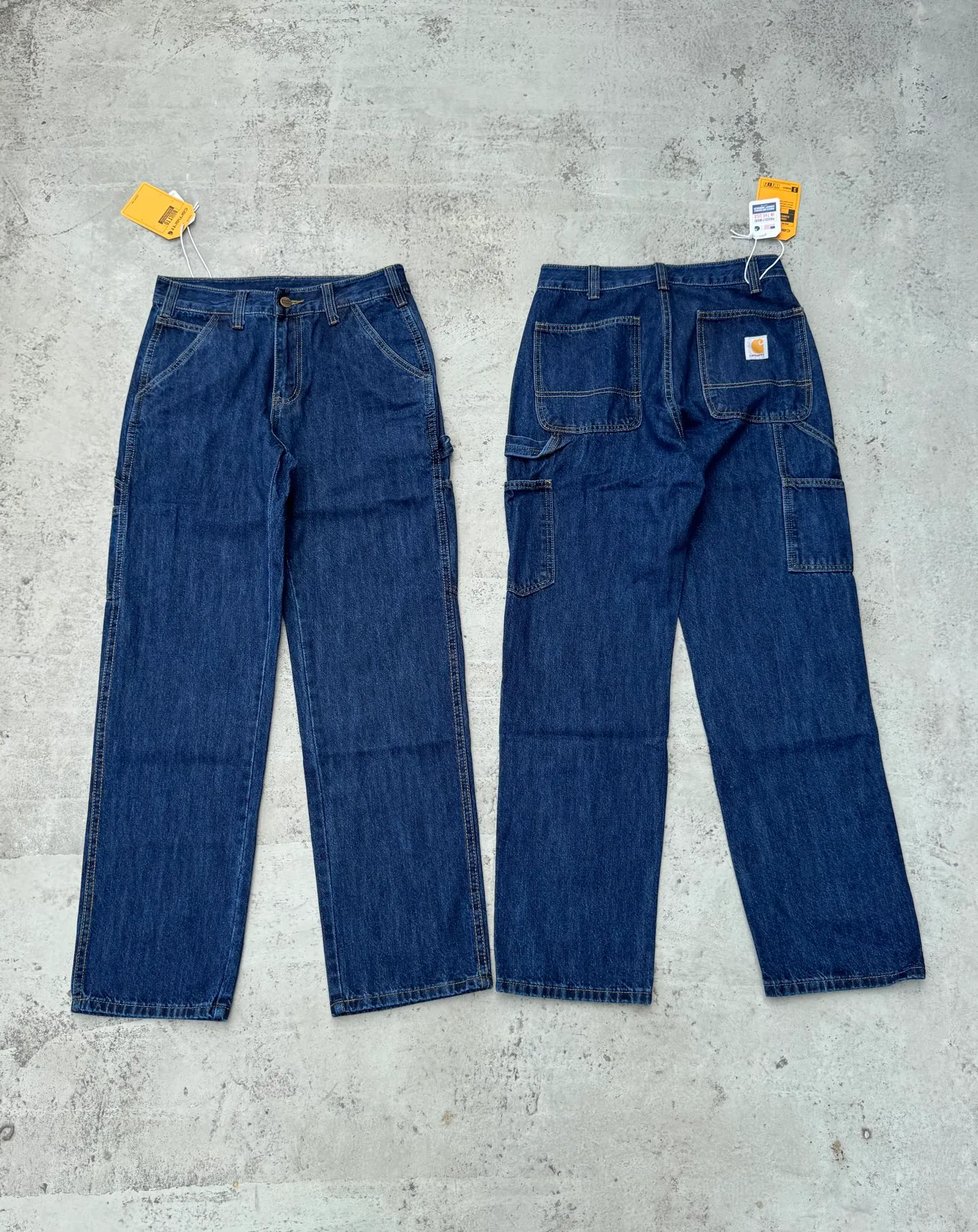 🅿️236 K044 Carhartt WIP Carhartt lumberjack Japanese style work style jeans, customized original logo buckle, YKK zipper fly, smooth and easy to pull! Many locations are reinforced with tacks, and the workmanship is solid! The overall tailoring adopts three-dimensional structure tailoring! Ergonomically designed, more flexible when wearing! The cut is streamlined and streamlined, allowing you to move flexibly with your body! Integrates functionality, beauty and durability! Suitable for business, travel, leisure and many other occasions! Straight fit Color: Blue Size: S-XXL